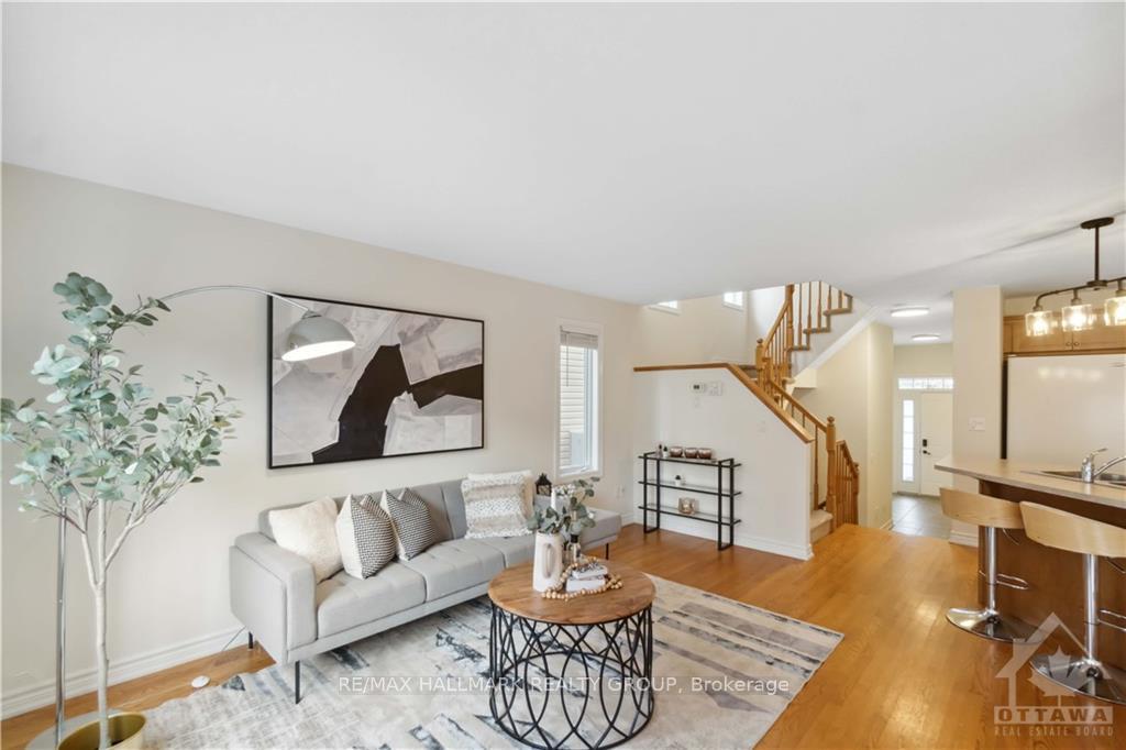 Photo 8 of 323 Glenbrae Avenue, Ottawa, Kanata - Morgan's Grant/South March — HOMEH