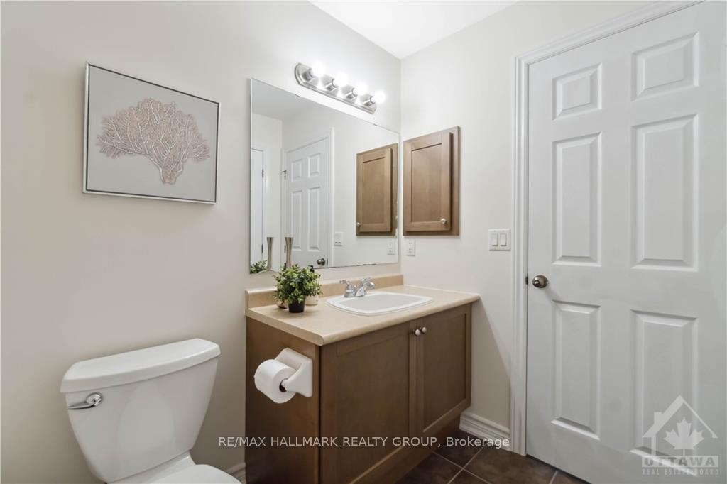 Photo 18 of 323 Glenbrae Avenue, Ottawa, Kanata - Morgan's Grant/South March — HOMEH