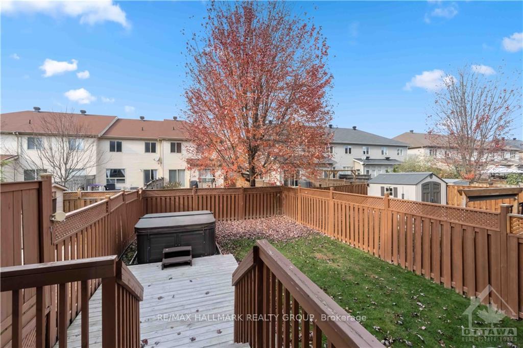 Photo 23 of 323 Glenbrae Avenue, Ottawa, Kanata - Morgan's Grant/South March — HOMEH
