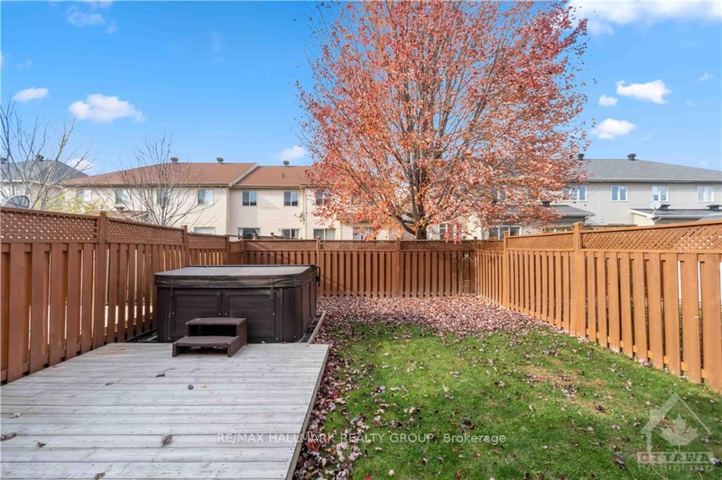 Photo 25 of 323 Glenbrae Avenue, Ottawa, Kanata - Morgan's Grant/South March — HOMEH