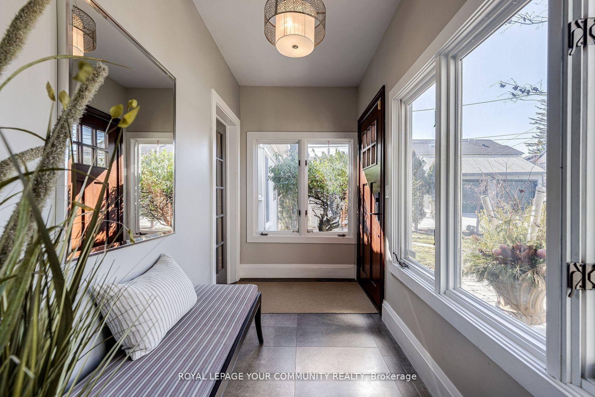Photo 6 of 7 Buttonville Crescent E, Markham, Buttonville — HOMEH