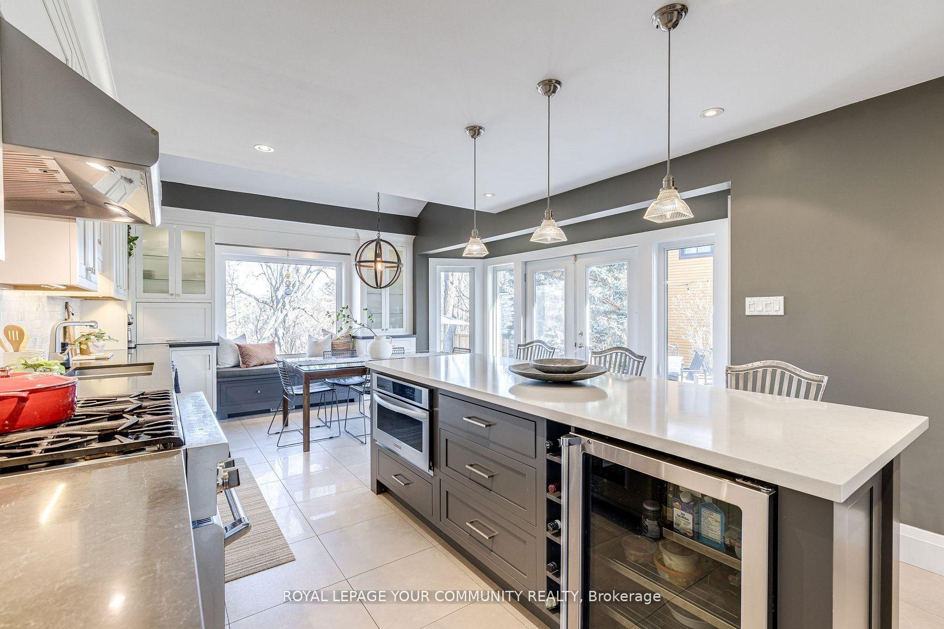 Photo 9 of 7 Buttonville Crescent E, Markham, Buttonville — HOMEH
