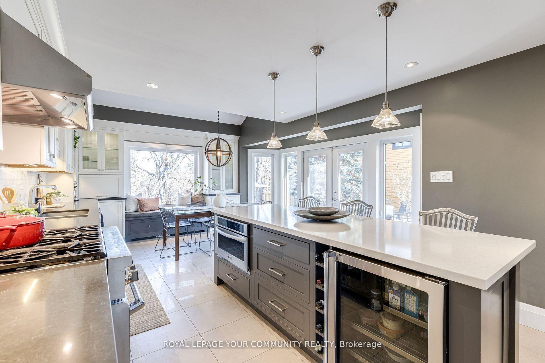 Photo 10 of 7 Buttonville Crescent E, Markham, Buttonville — HOMEH