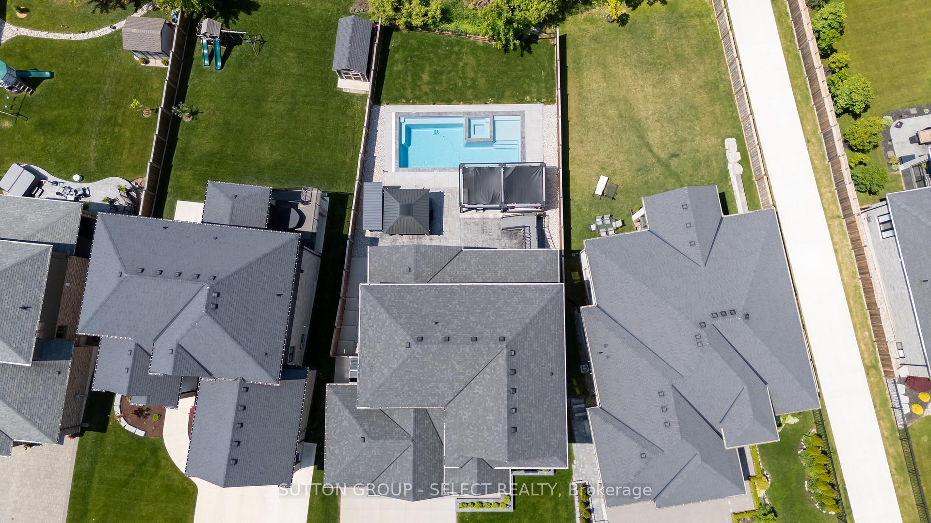 Photo 4 of 307 Songbird Lane, Middlesex Centre, Ilderton — HOMEH