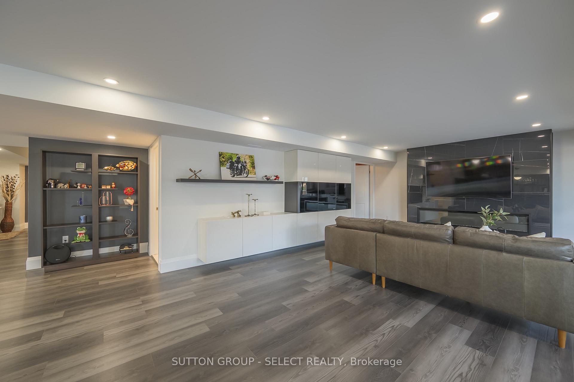 Photo 32 of 307 Songbird Lane, Middlesex Centre, Ilderton — HOMEH