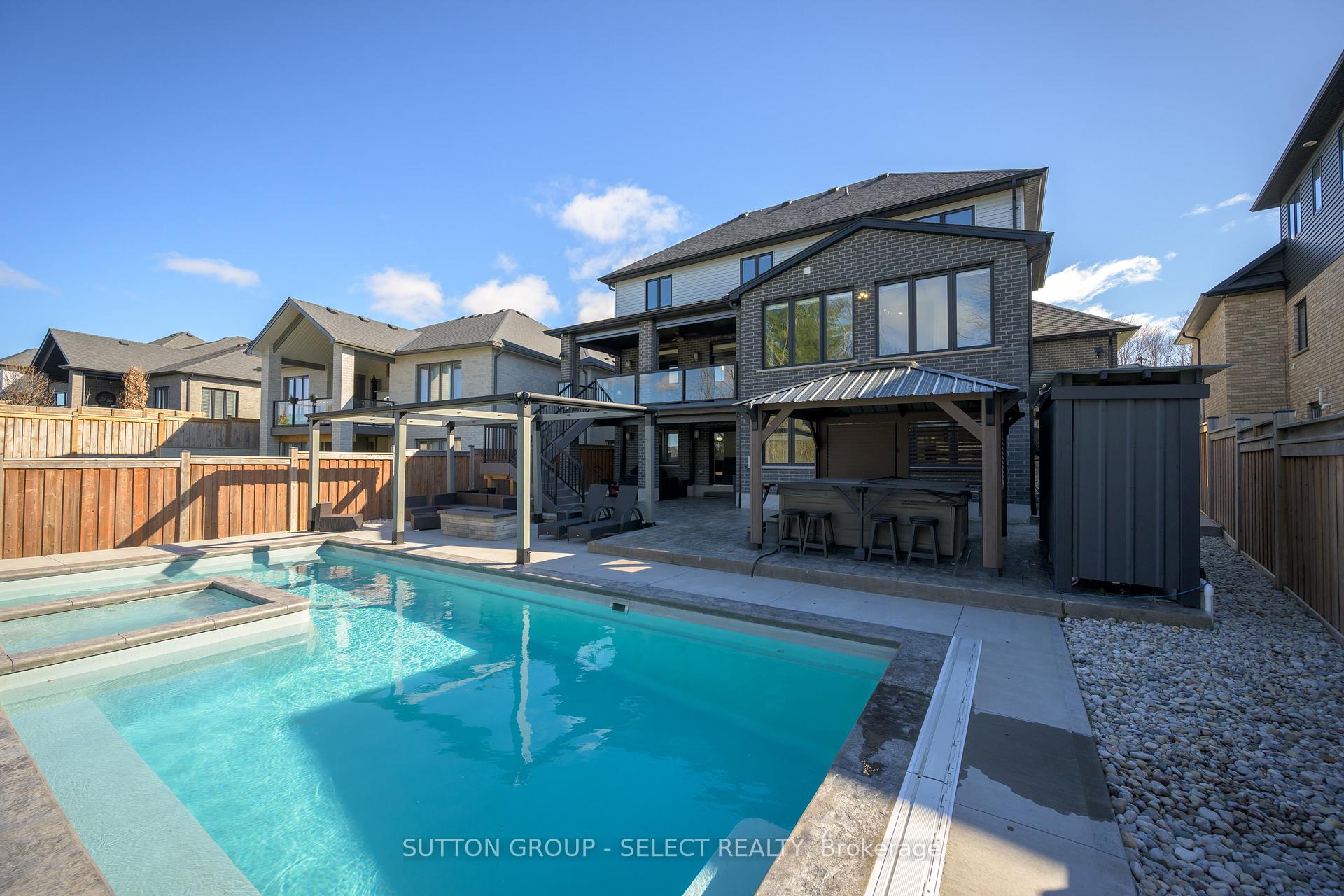 Photo 37 of 307 Songbird Lane, Middlesex Centre, Ilderton — HOMEH