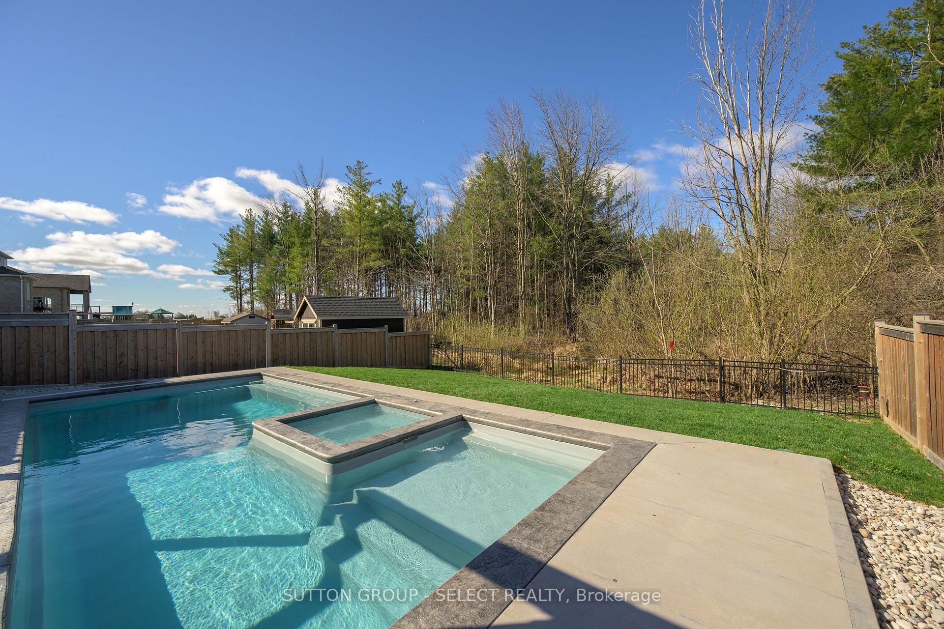 Photo 39 of 307 Songbird Lane, Middlesex Centre, Ilderton — HOMEH