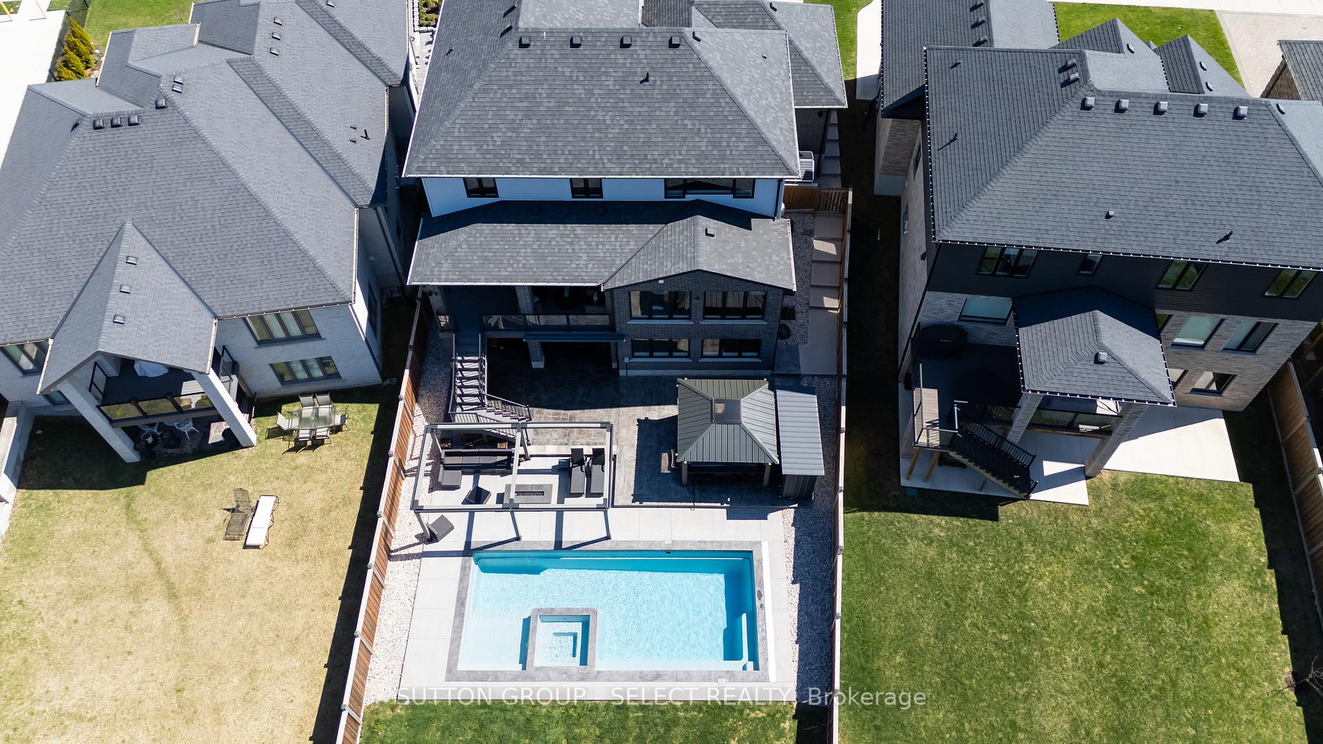 Photo 42 of 307 Songbird Lane, Middlesex Centre, Ilderton — HOMEH