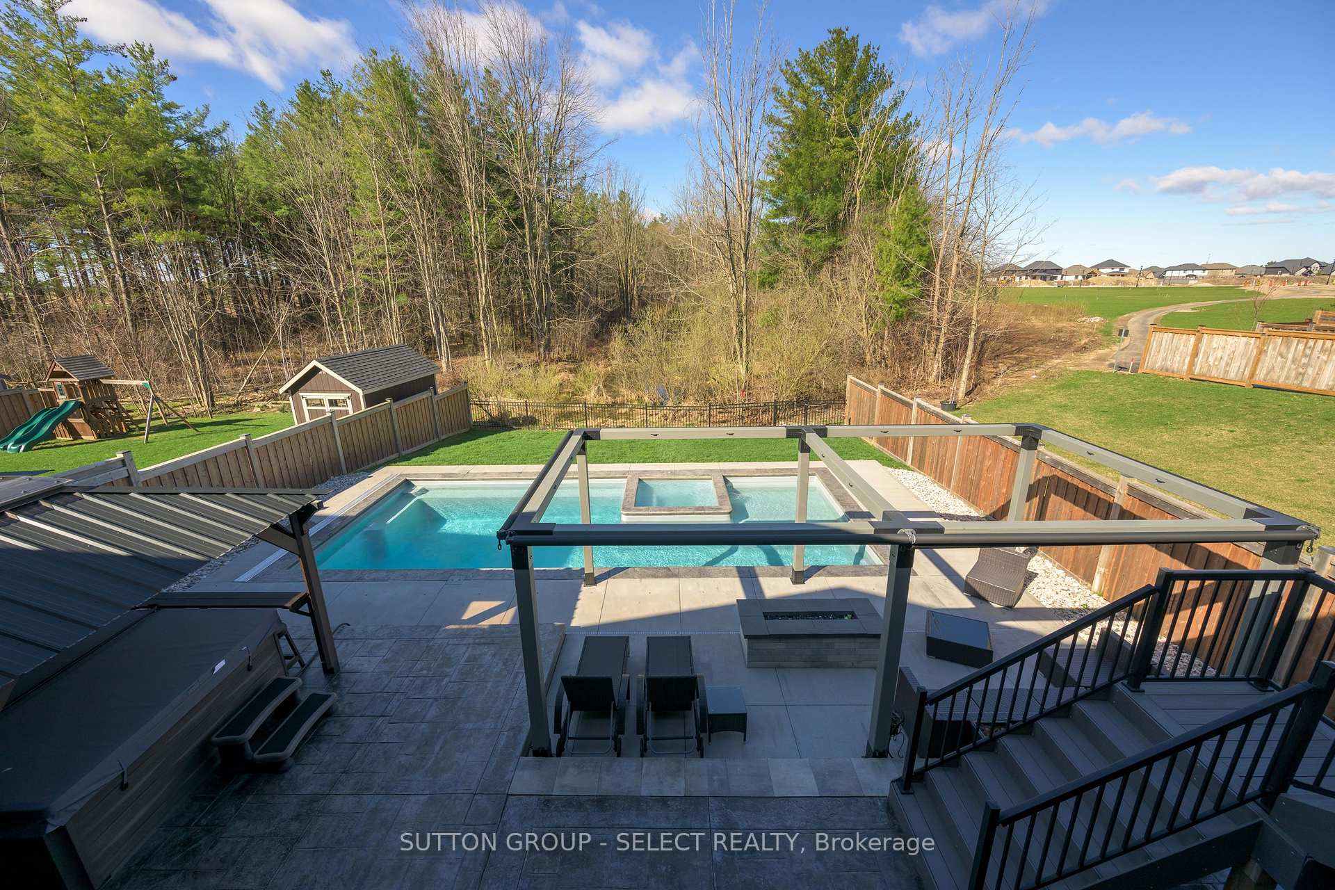 Photo 43 of 307 Songbird Lane, Middlesex Centre, Ilderton — HOMEH