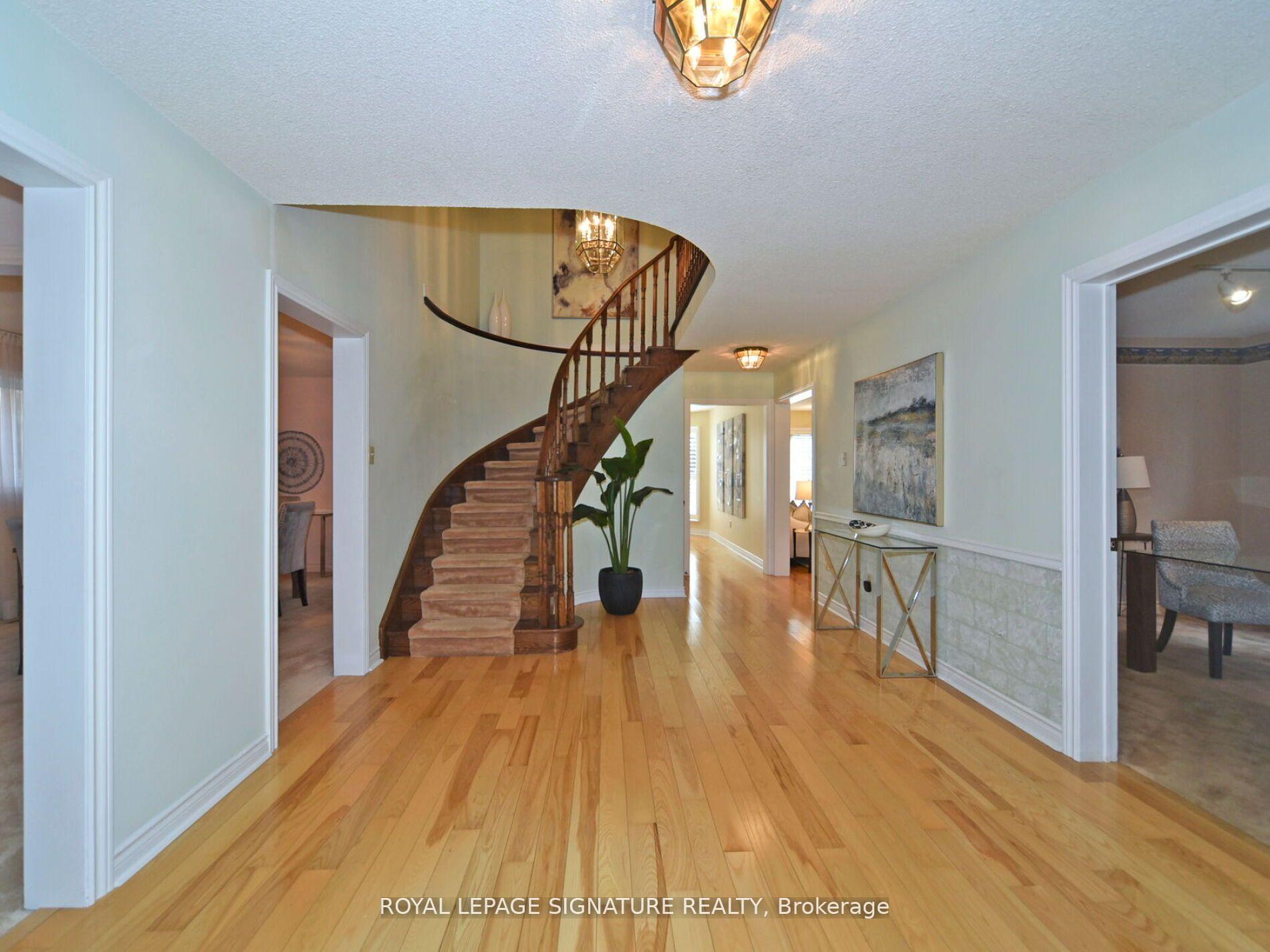 Photo 6 of 65 Long Island Crescent, Markham, Markville — HOMEH
