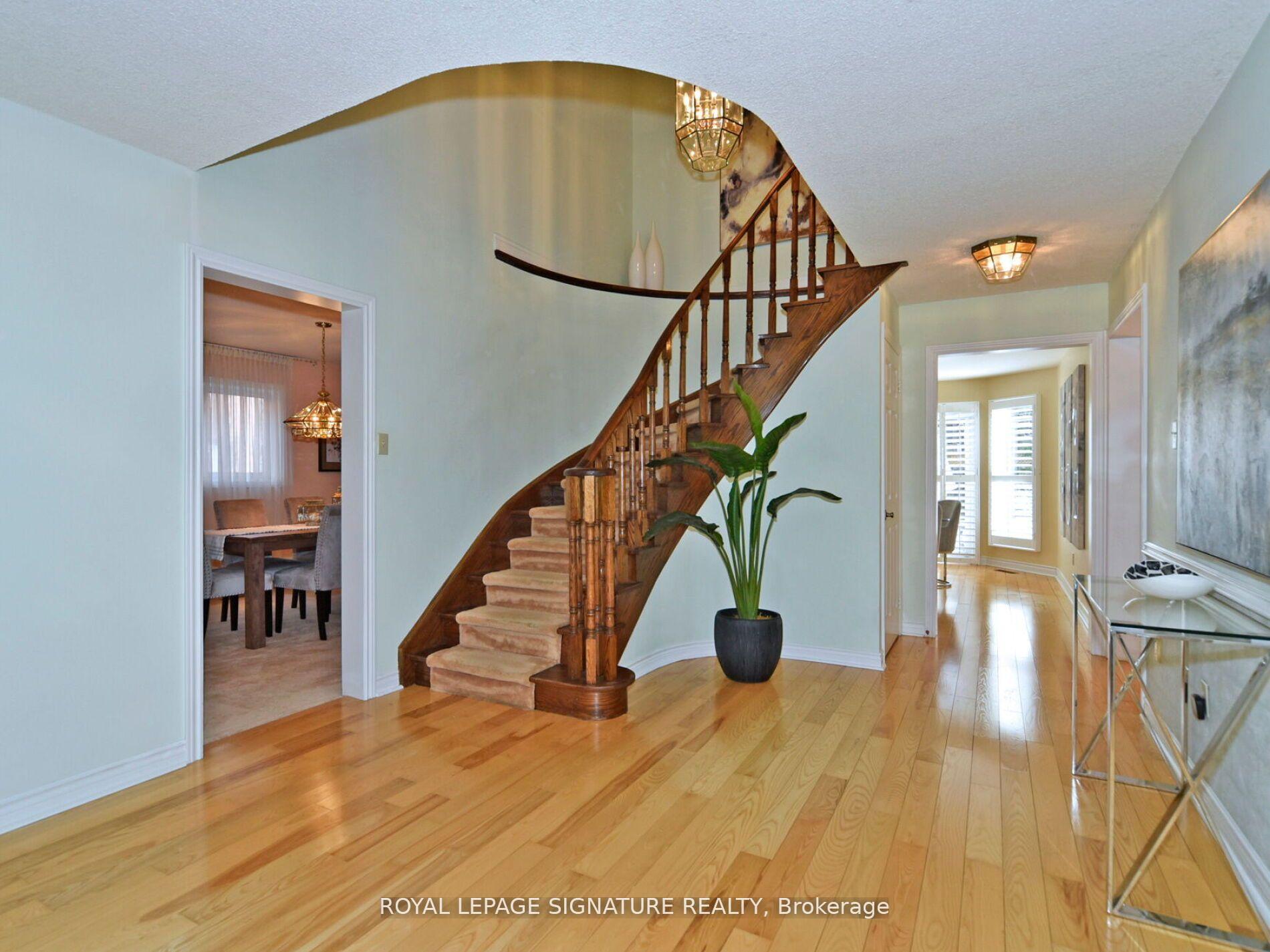 Photo 17 of 65 Long Island Crescent, Markham, Markville — HOMEH