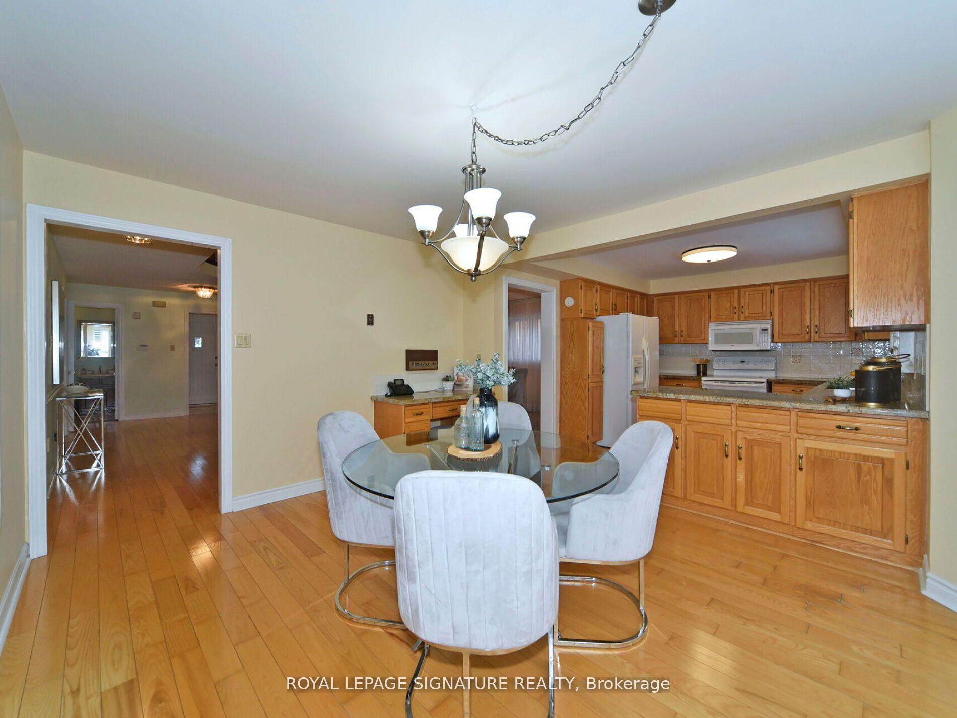 Photo 21 of 65 Long Island Crescent, Markham, Markville — HOMEH