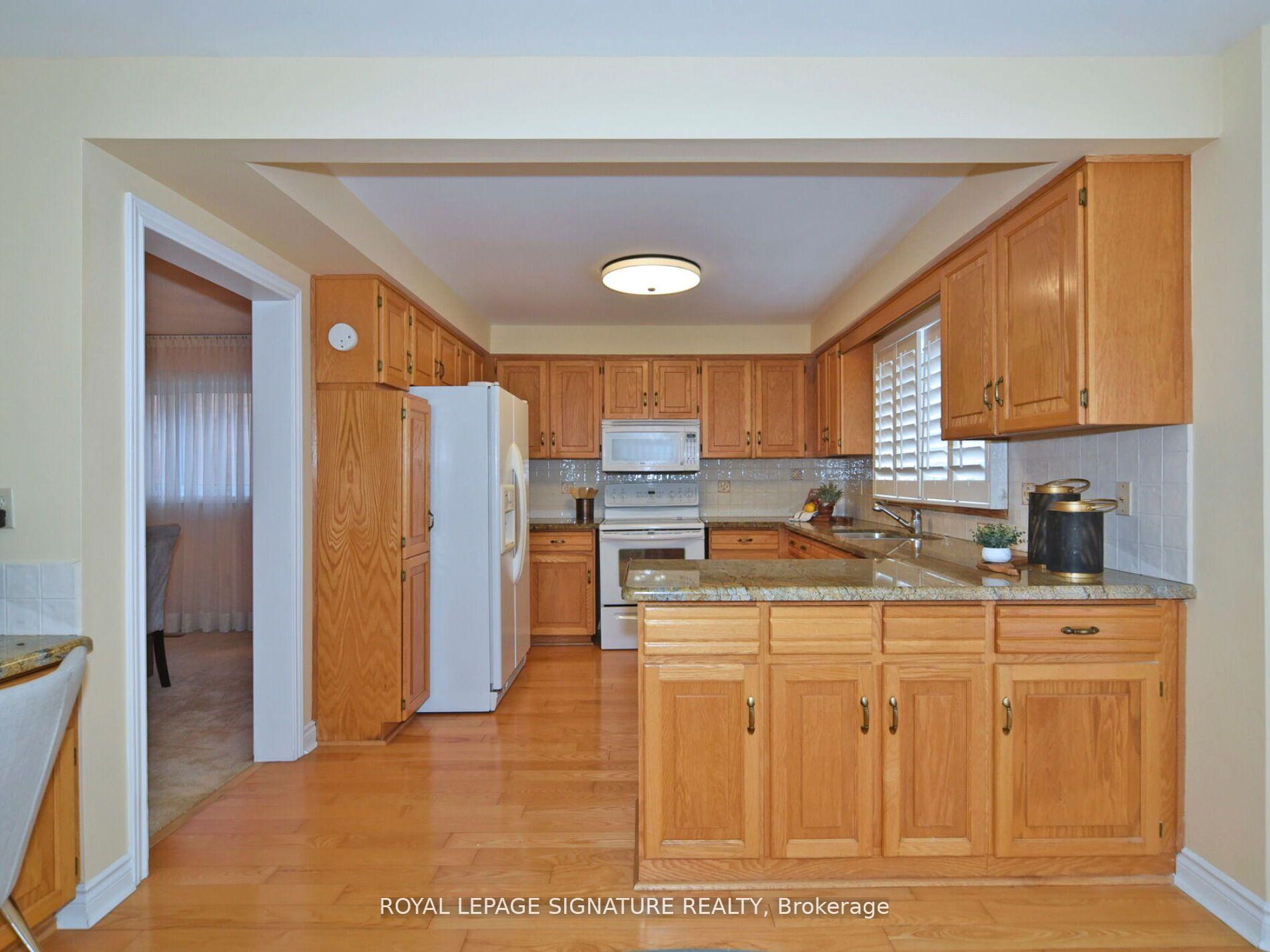 Photo 22 of 65 Long Island Crescent, Markham, Markville — HOMEH