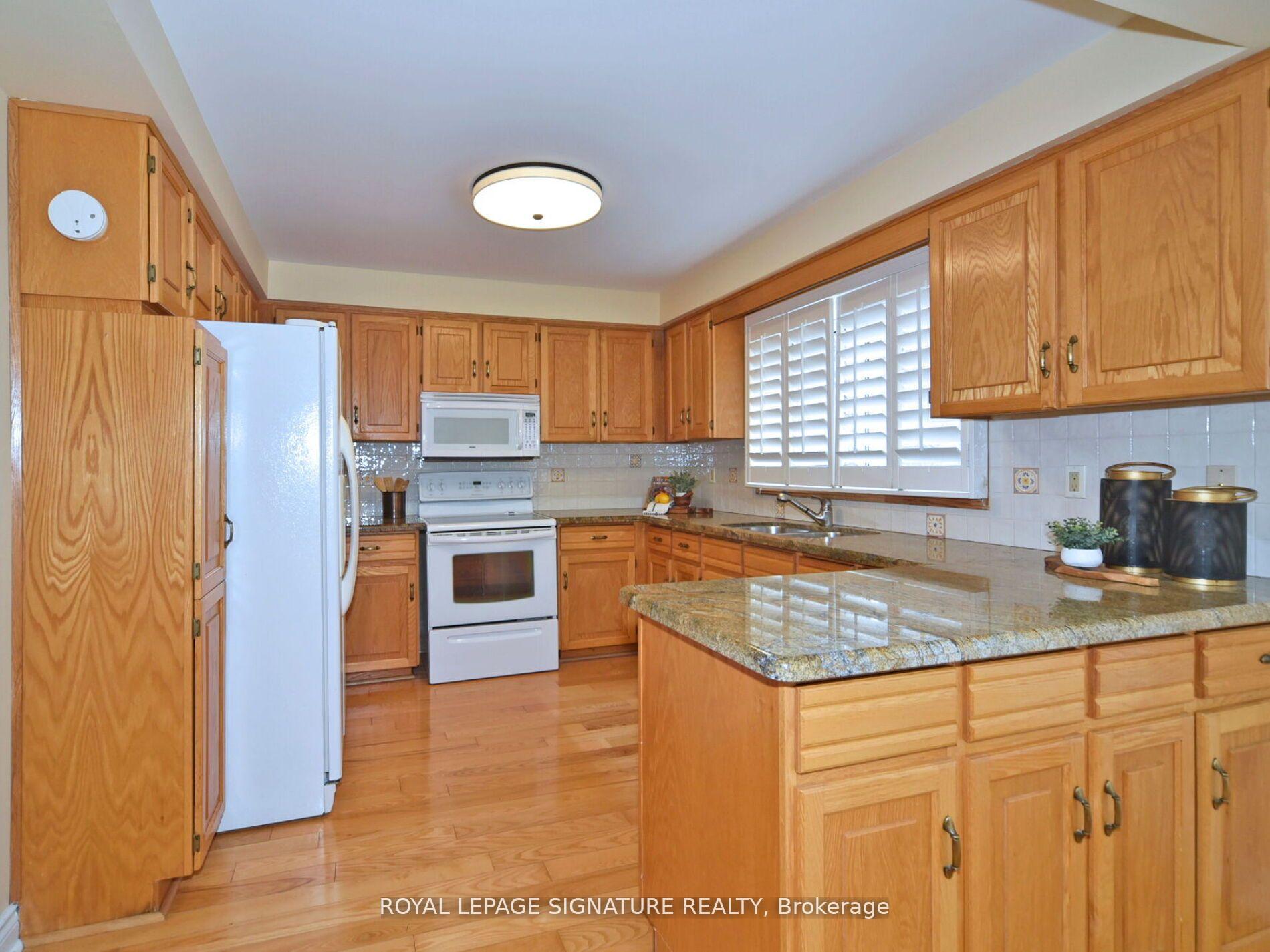 Photo 23 of 65 Long Island Crescent, Markham, Markville — HOMEH
