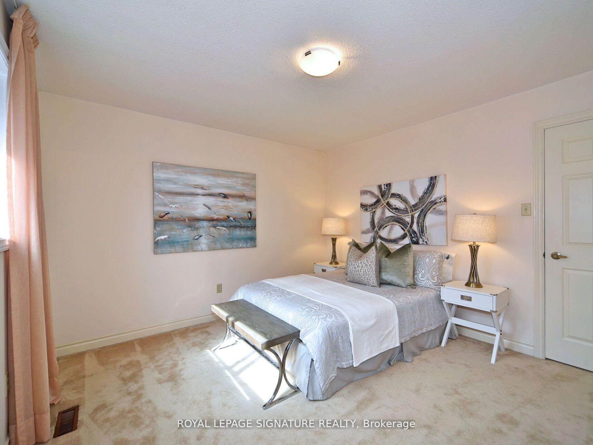 Photo 36 of 65 Long Island Crescent, Markham, Markville — HOMEH