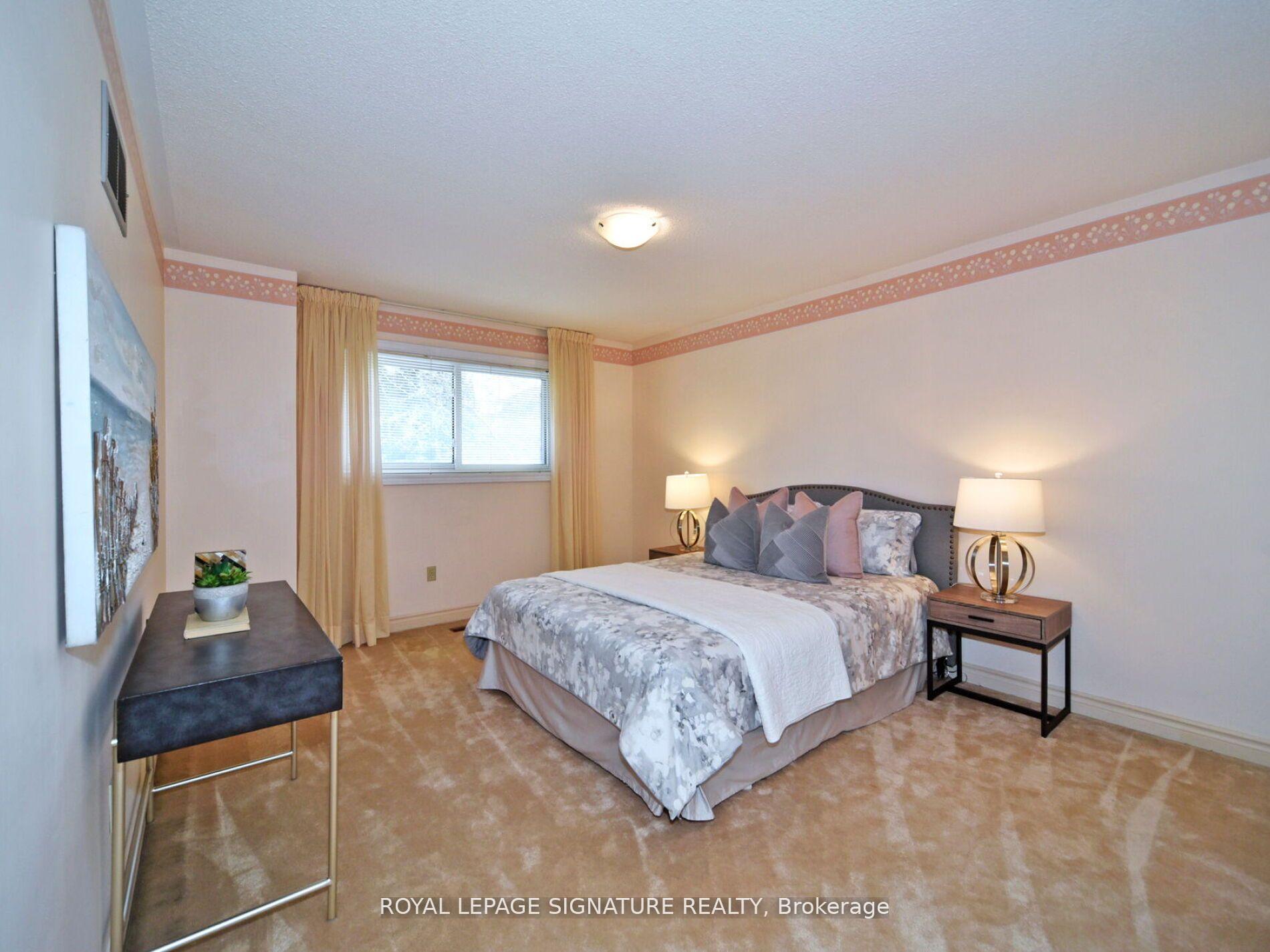 Photo 38 of 65 Long Island Crescent, Markham, Markville — HOMEH