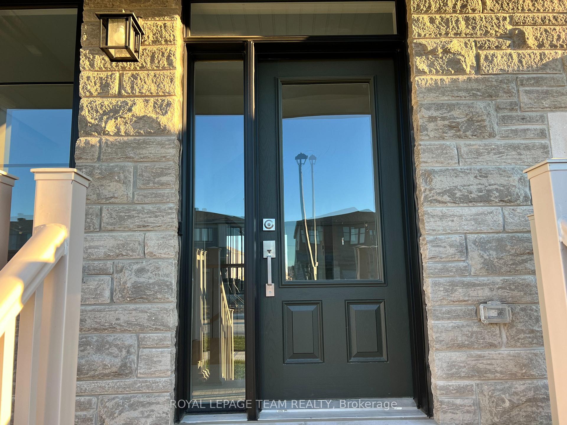 Photo 2 of 157 Invention Boulevard, Ottawa, Kanata - Morgan's Grant/South March — HOMEH