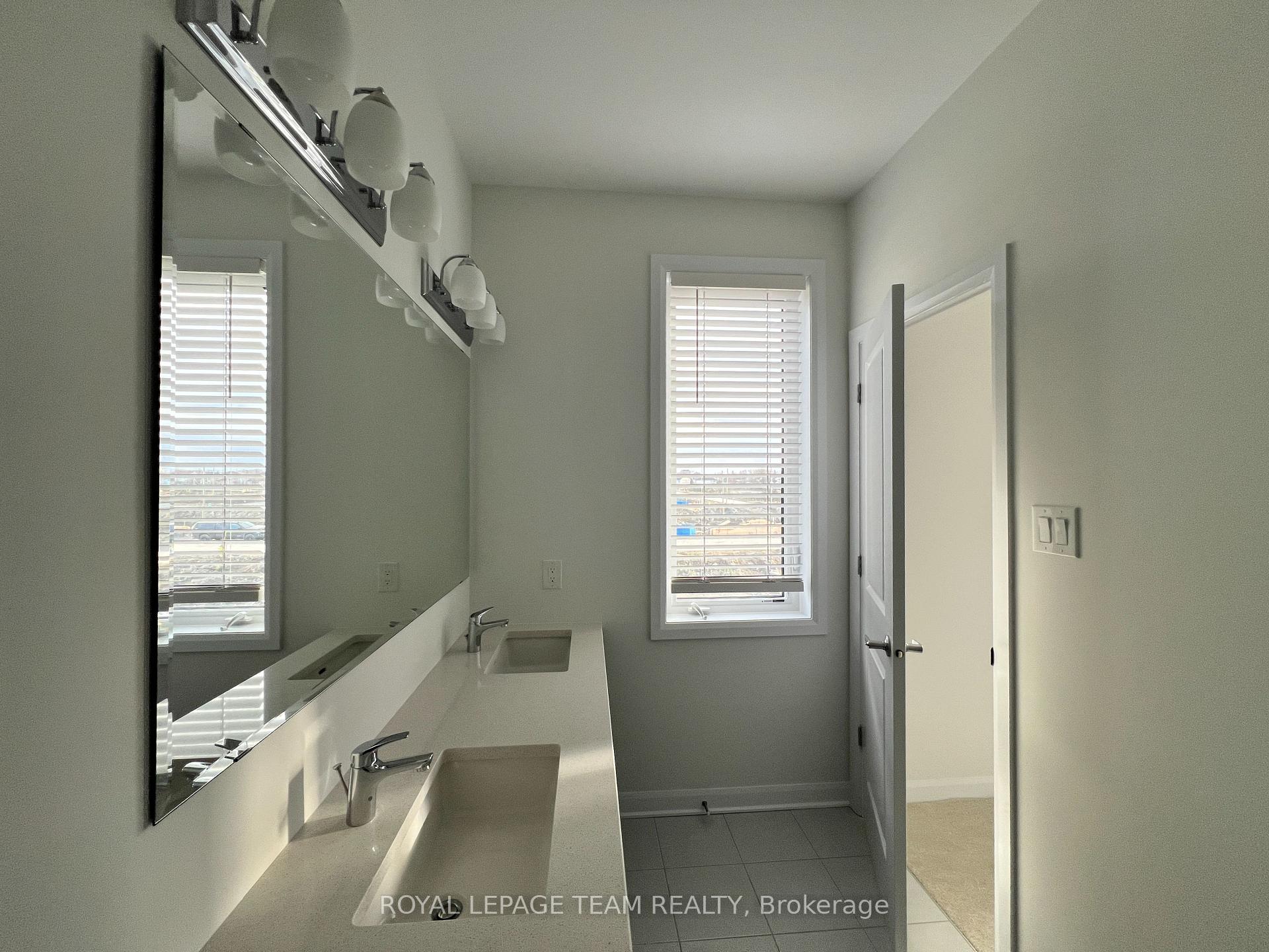 Photo 13 of 157 Invention Boulevard, Ottawa, Kanata - Morgan's Grant/South March — HOMEH