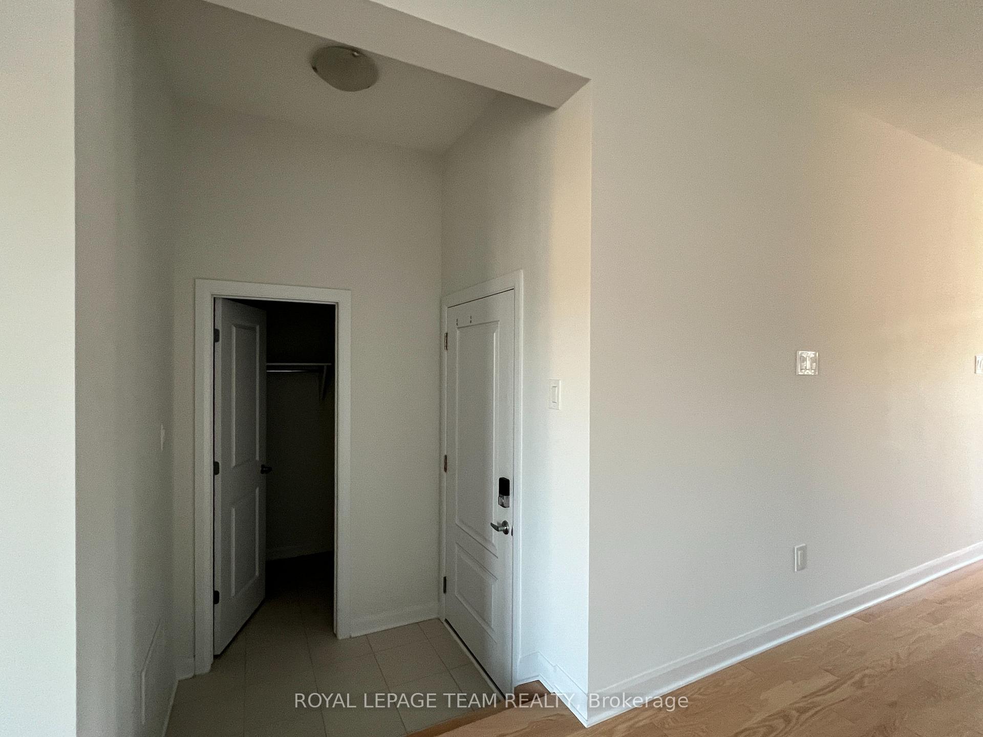 Photo 18 of 157 Invention Boulevard, Ottawa, Kanata - Morgan's Grant/South March — HOMEH