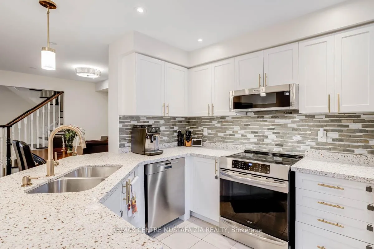 Photo 10 of 528 Attenborough Terrace, Milton, Willmott — HOMEH