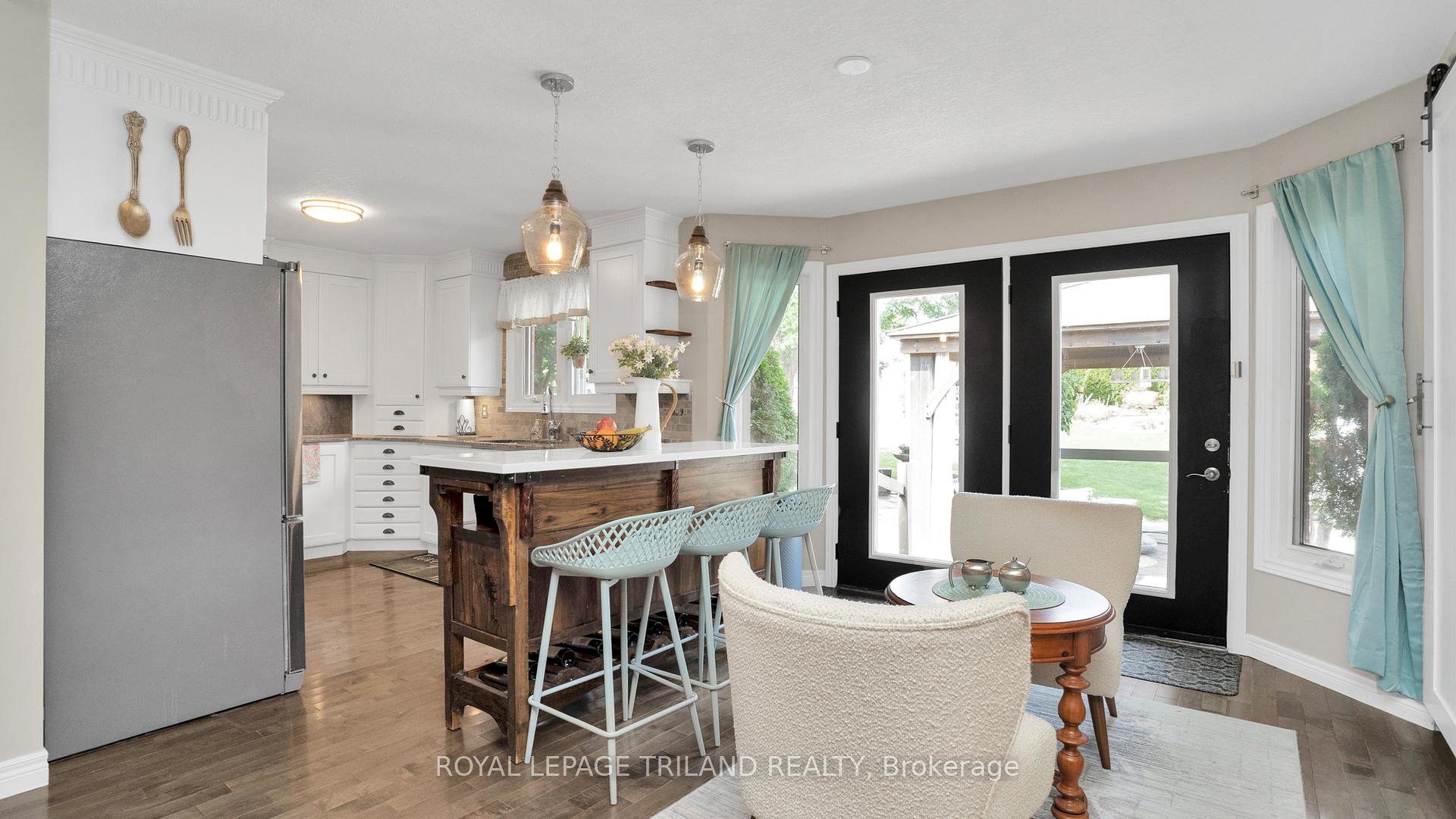 Photo 18 of 36 Wingreen Lane, Middlesex Centre, Kilworth — HOMEH