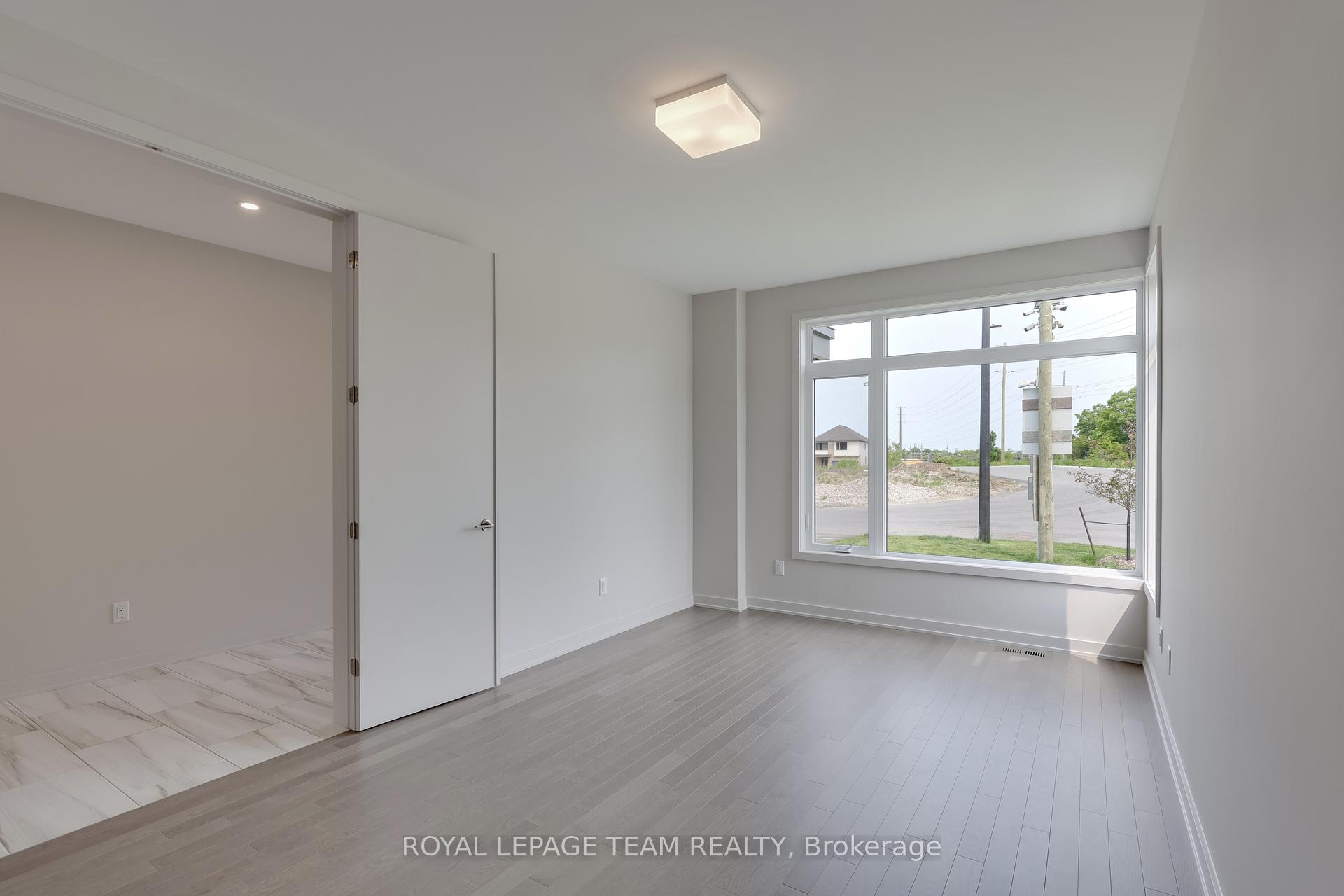 Photo 3 of 130 Iron Bridge Place, Ottawa, Kanata - Kanata Lakes/Heritage Hills — HOMEH