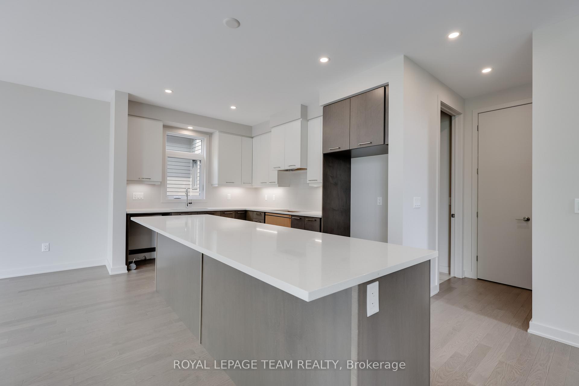Photo 17 of 130 Iron Bridge Place, Ottawa, Kanata - Kanata Lakes/Heritage Hills — HOMEH