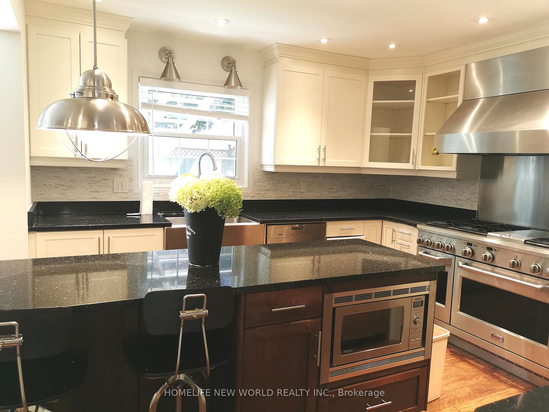 Photo 9 of 47 Hedgewood Drive, Markham, Unionville — HOMEH