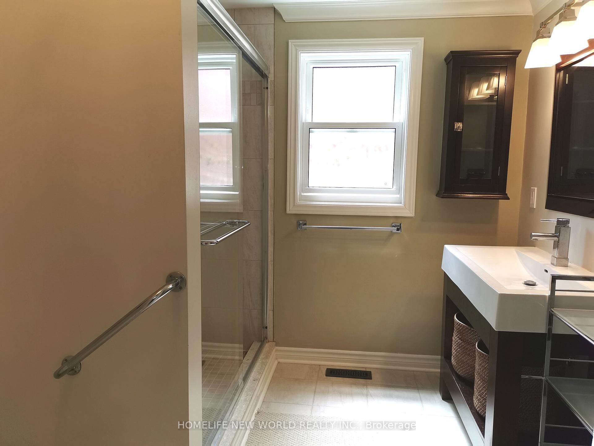 Photo 29 of 47 Hedgewood Drive, Markham, Unionville — HOMEH
