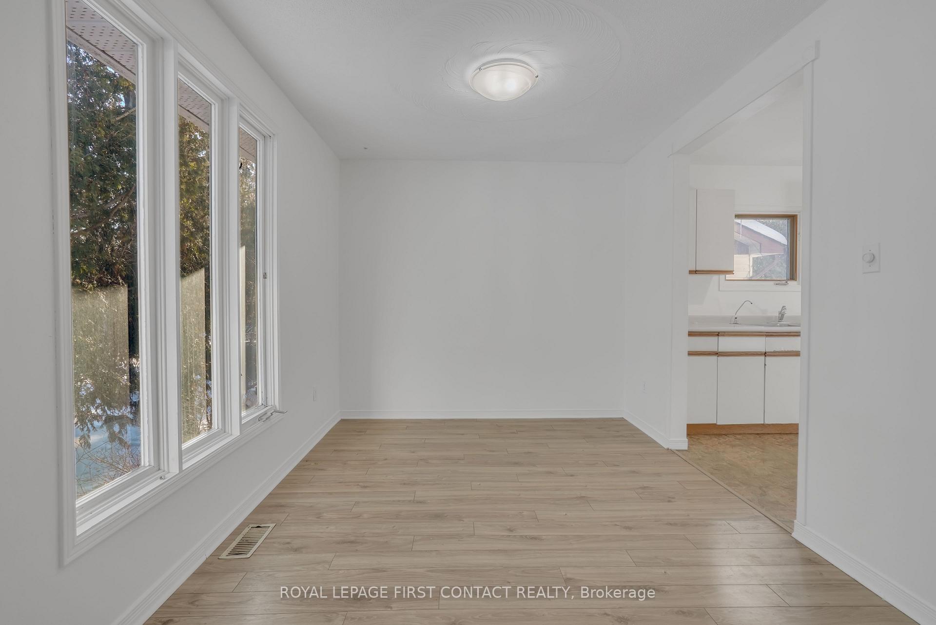 Photo 7 of 3206 Cove Avenue, Innisfil, Rural Innisfil — HOMEH