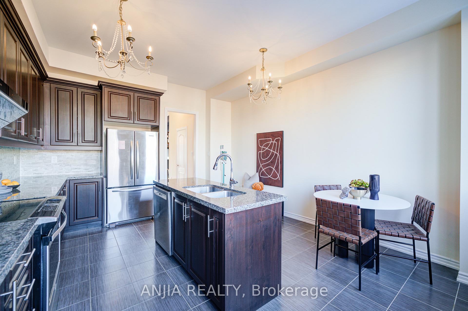 Photo 10 of 14 Hyderabad Lane, Markham, Greensborough — HOMEH