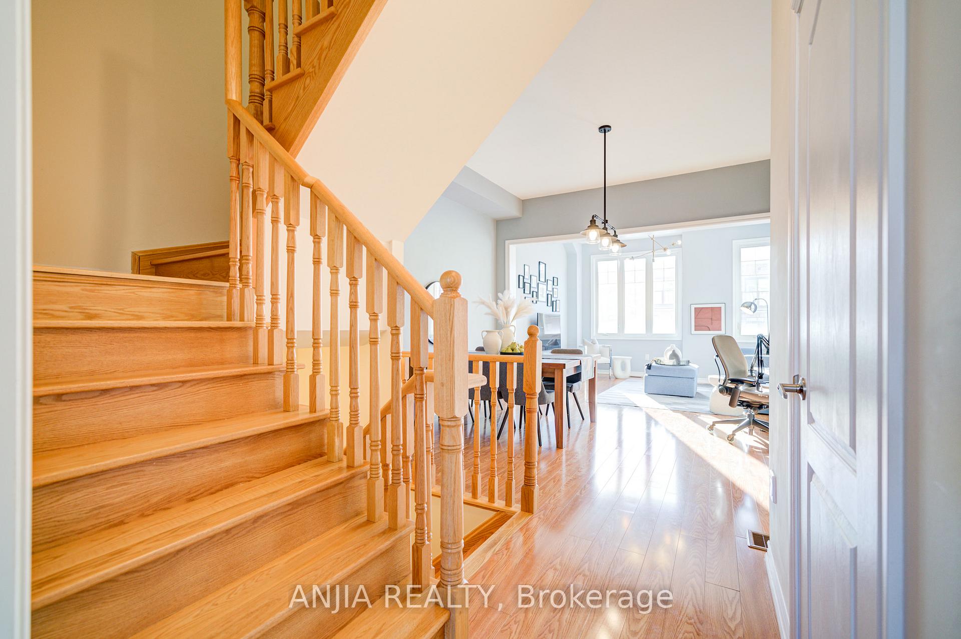 Photo 11 of 14 Hyderabad Lane, Markham, Greensborough — HOMEH