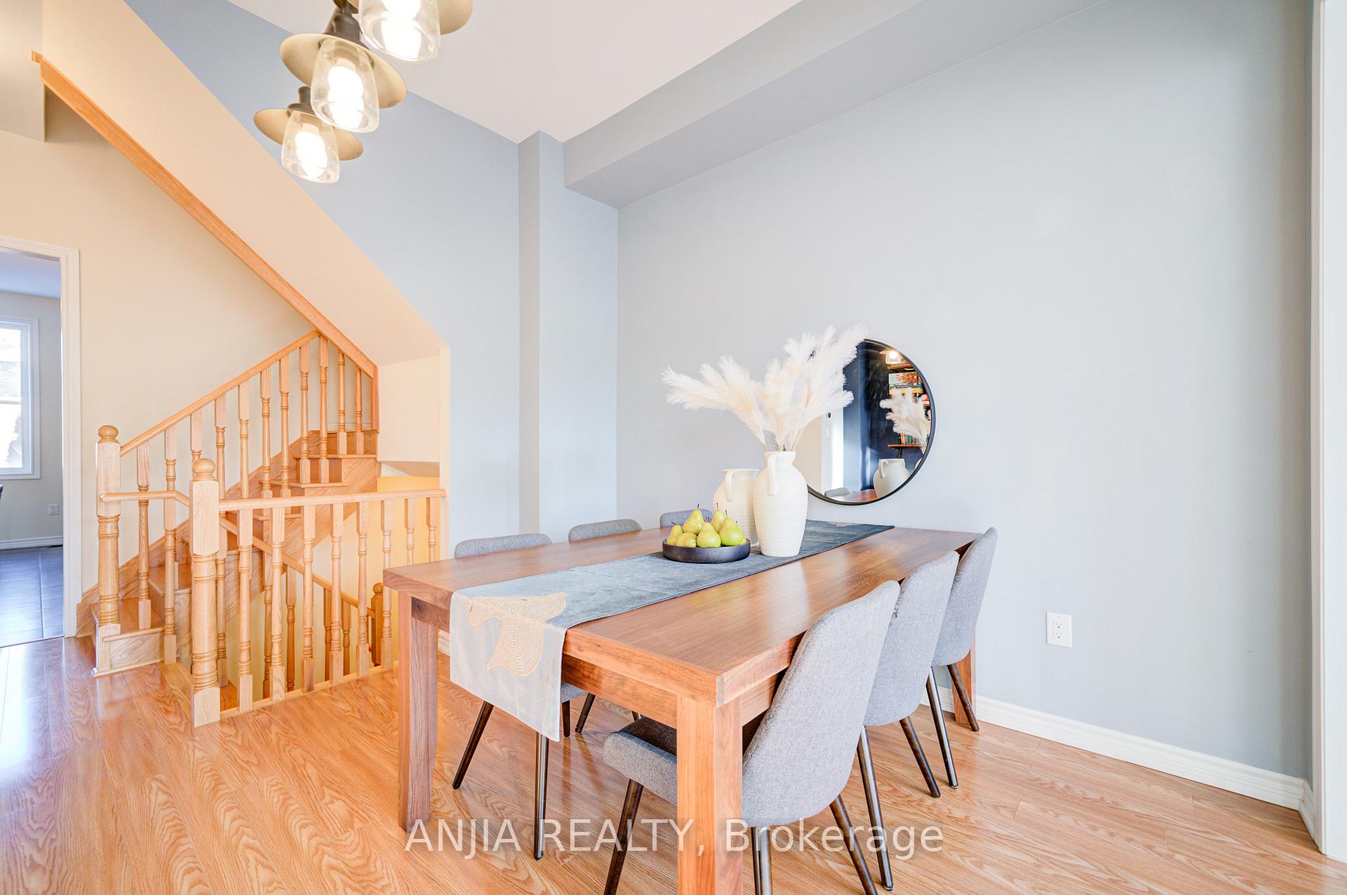Photo 14 of 14 Hyderabad Lane, Markham, Greensborough — HOMEH
