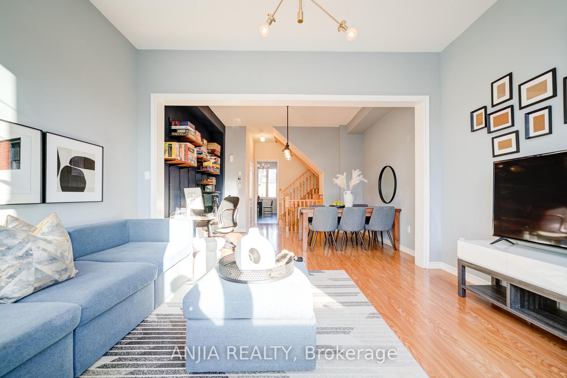 Photo 18 of 14 Hyderabad Lane, Markham, Greensborough — HOMEH