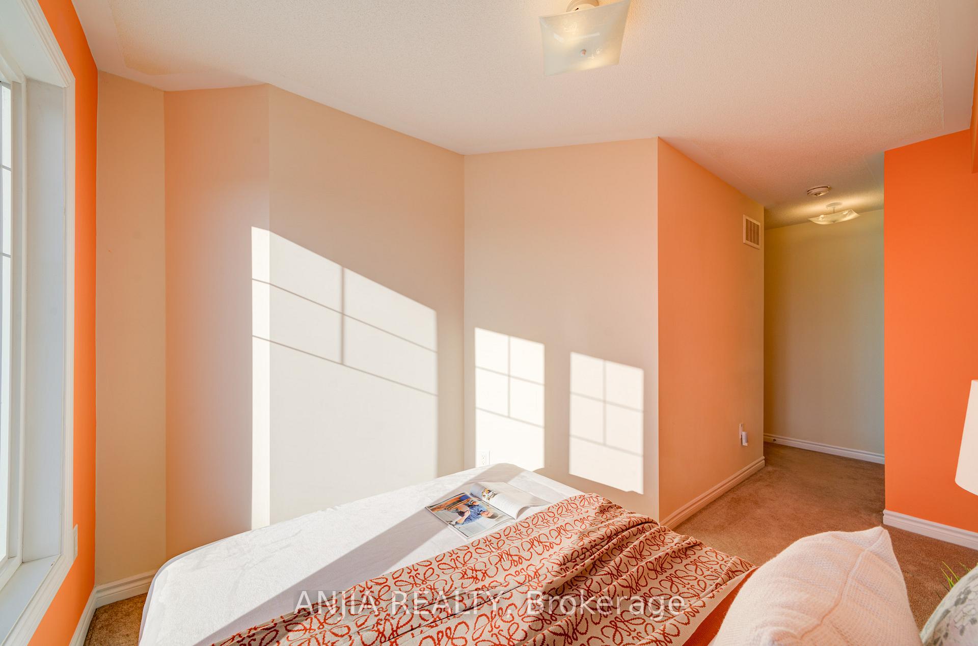 Photo 23 of 14 Hyderabad Lane, Markham, Greensborough — HOMEH
