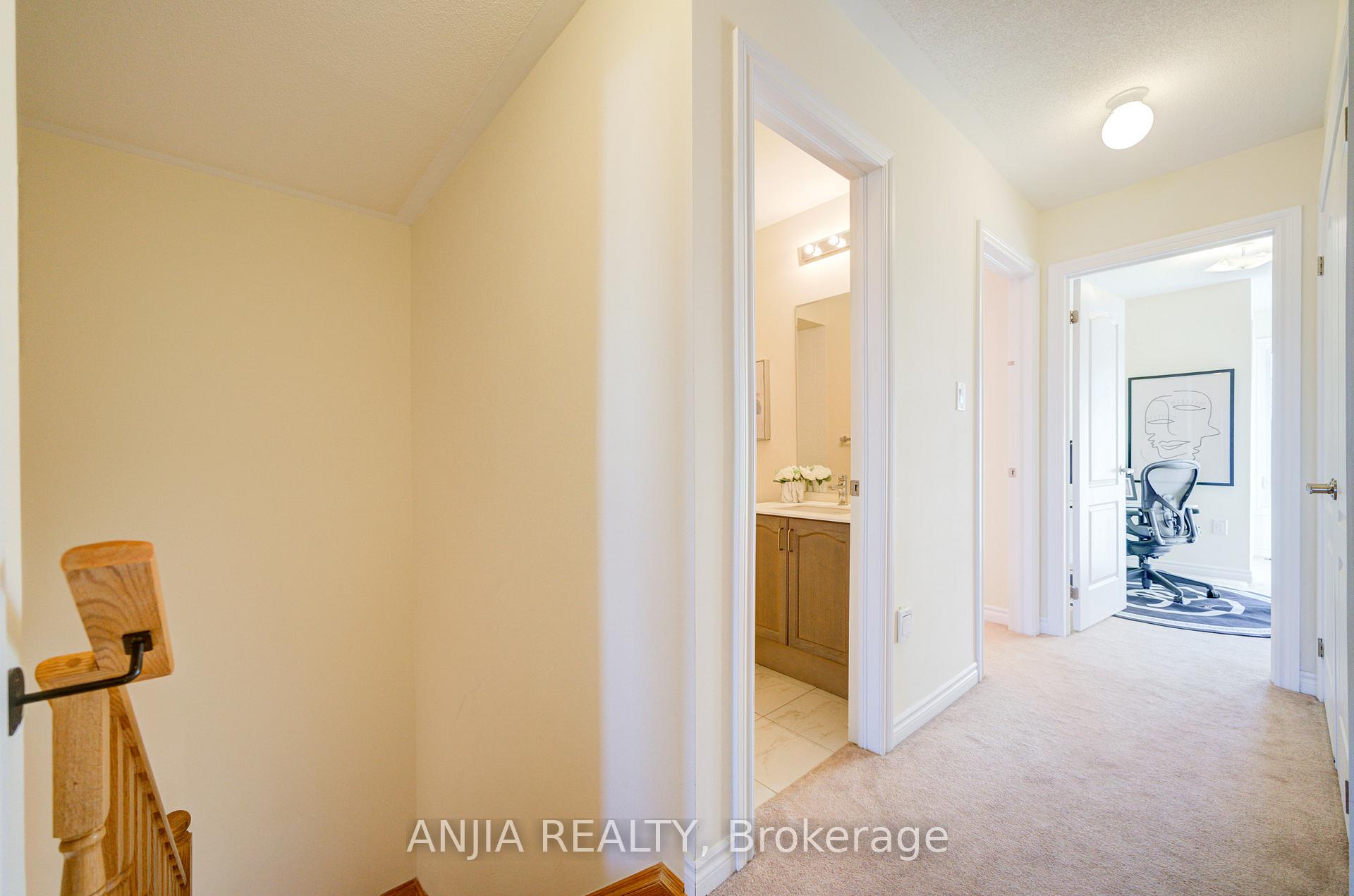 Photo 24 of 14 Hyderabad Lane, Markham, Greensborough — HOMEH