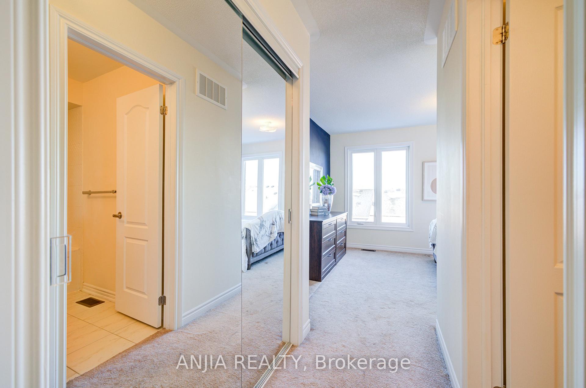 Photo 28 of 14 Hyderabad Lane, Markham, Greensborough — HOMEH
