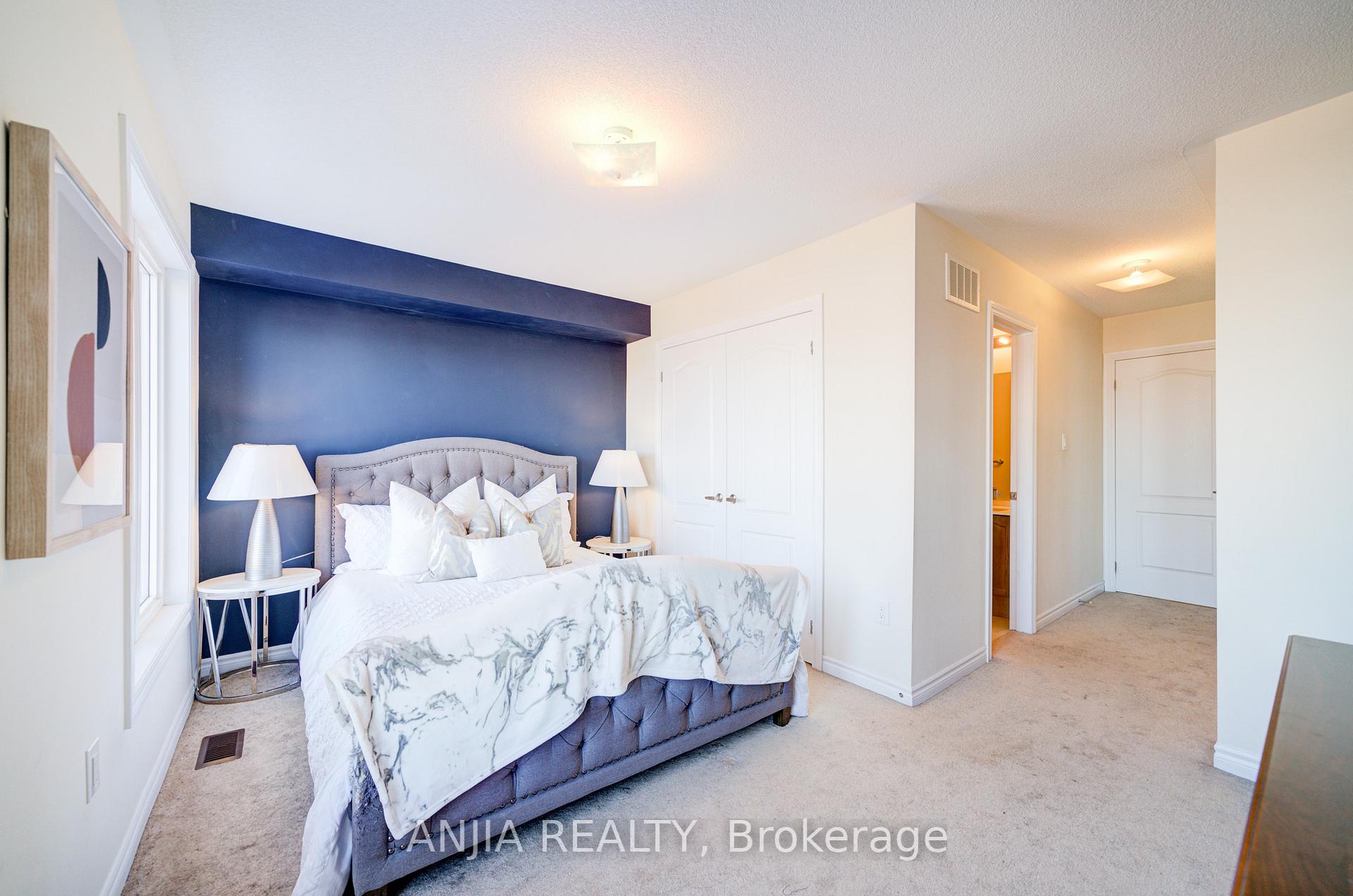 Photo 31 of 14 Hyderabad Lane, Markham, Greensborough — HOMEH