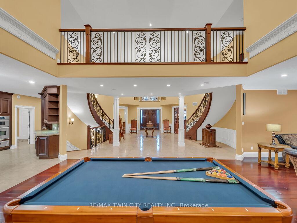 Photo 4 of 26 Paddock Court, Kitchener — HOMEH