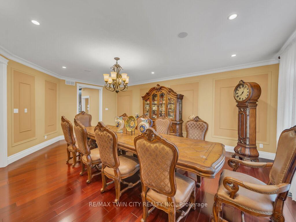 Photo 16 of 26 Paddock Court, Kitchener — HOMEH