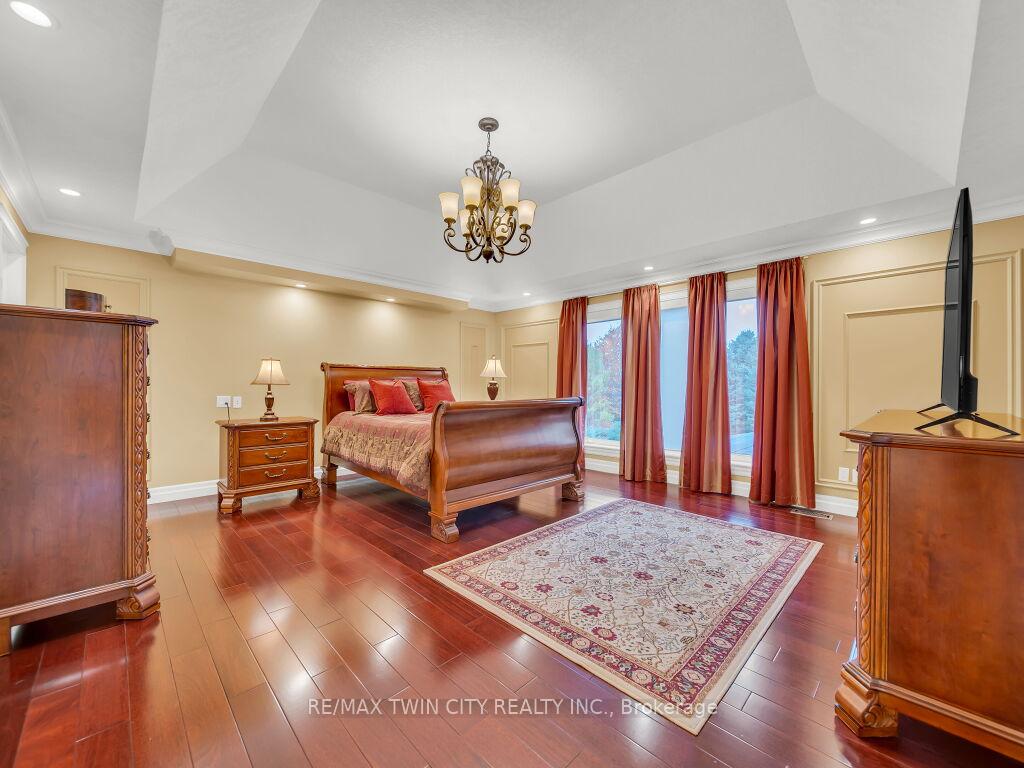 Photo 22 of 26 Paddock Court, Kitchener — HOMEH