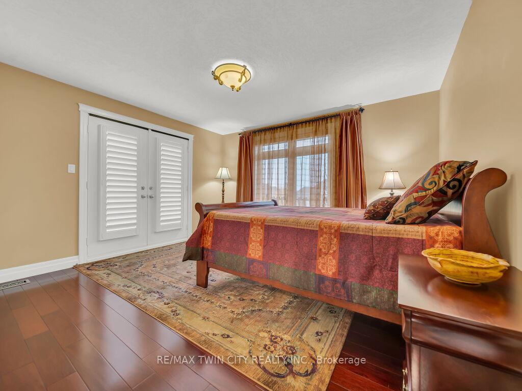 Photo 28 of 26 Paddock Court, Kitchener — HOMEH