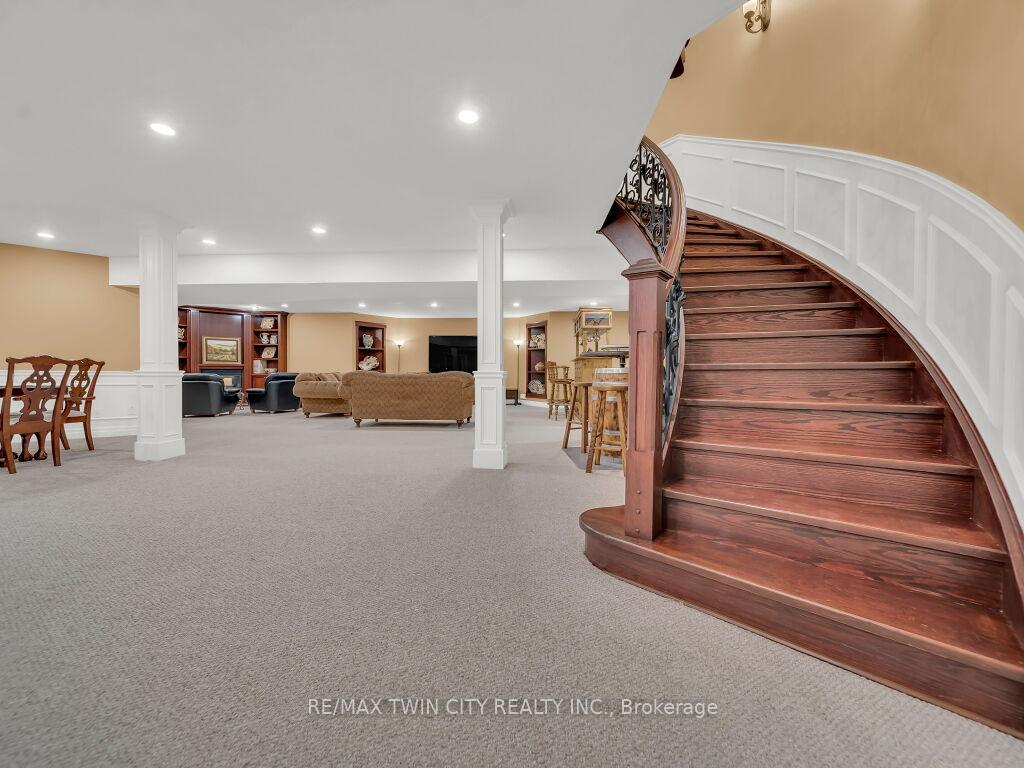 Photo 34 of 26 Paddock Court, Kitchener — HOMEH