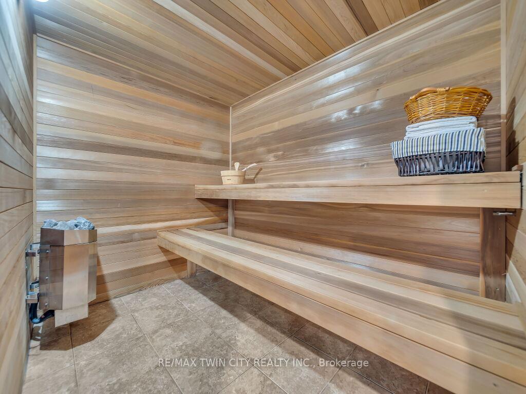 Photo 41 of 26 Paddock Court, Kitchener — HOMEH