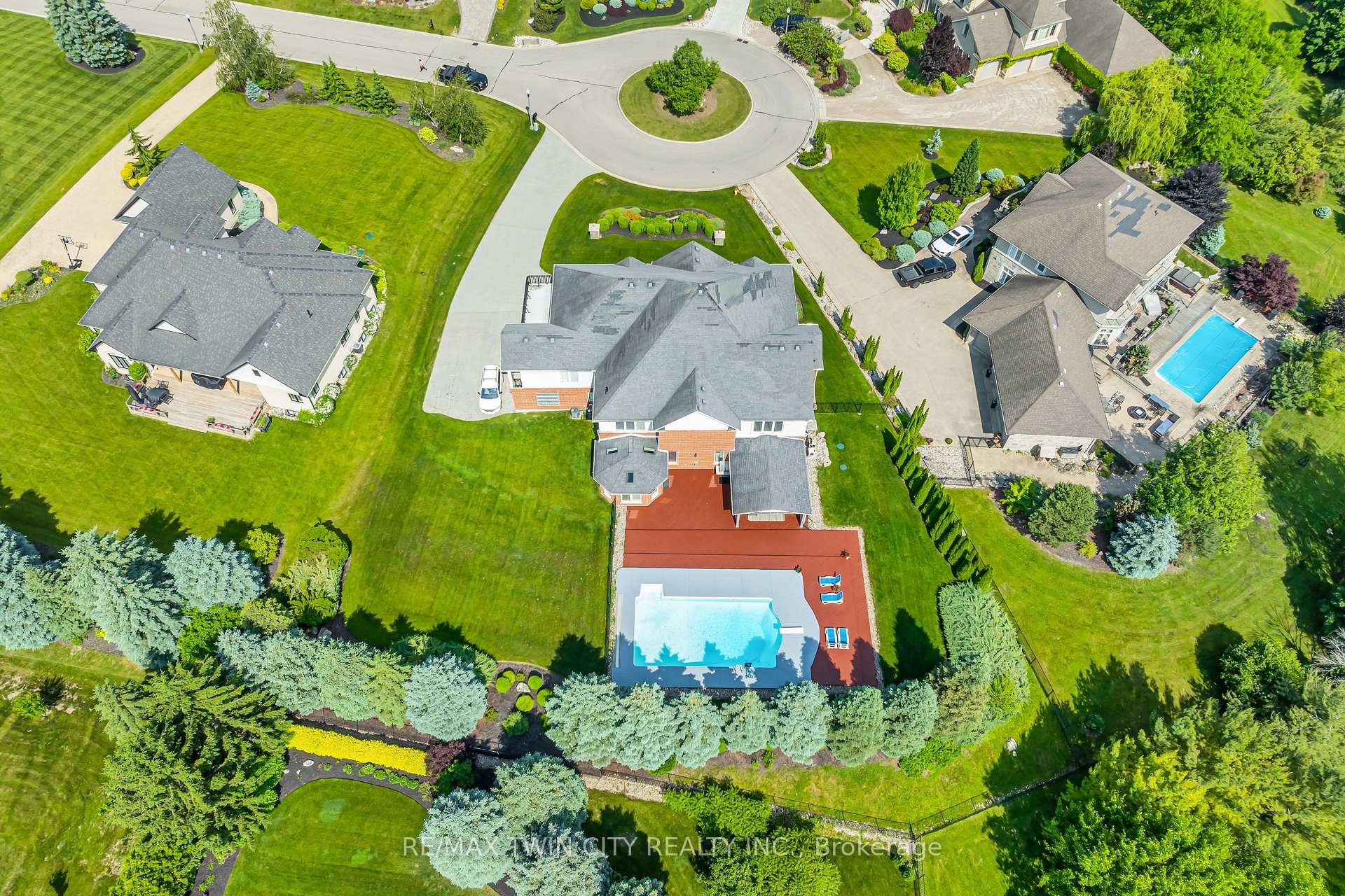 Photo 45 of 26 Paddock Court, Kitchener — HOMEH