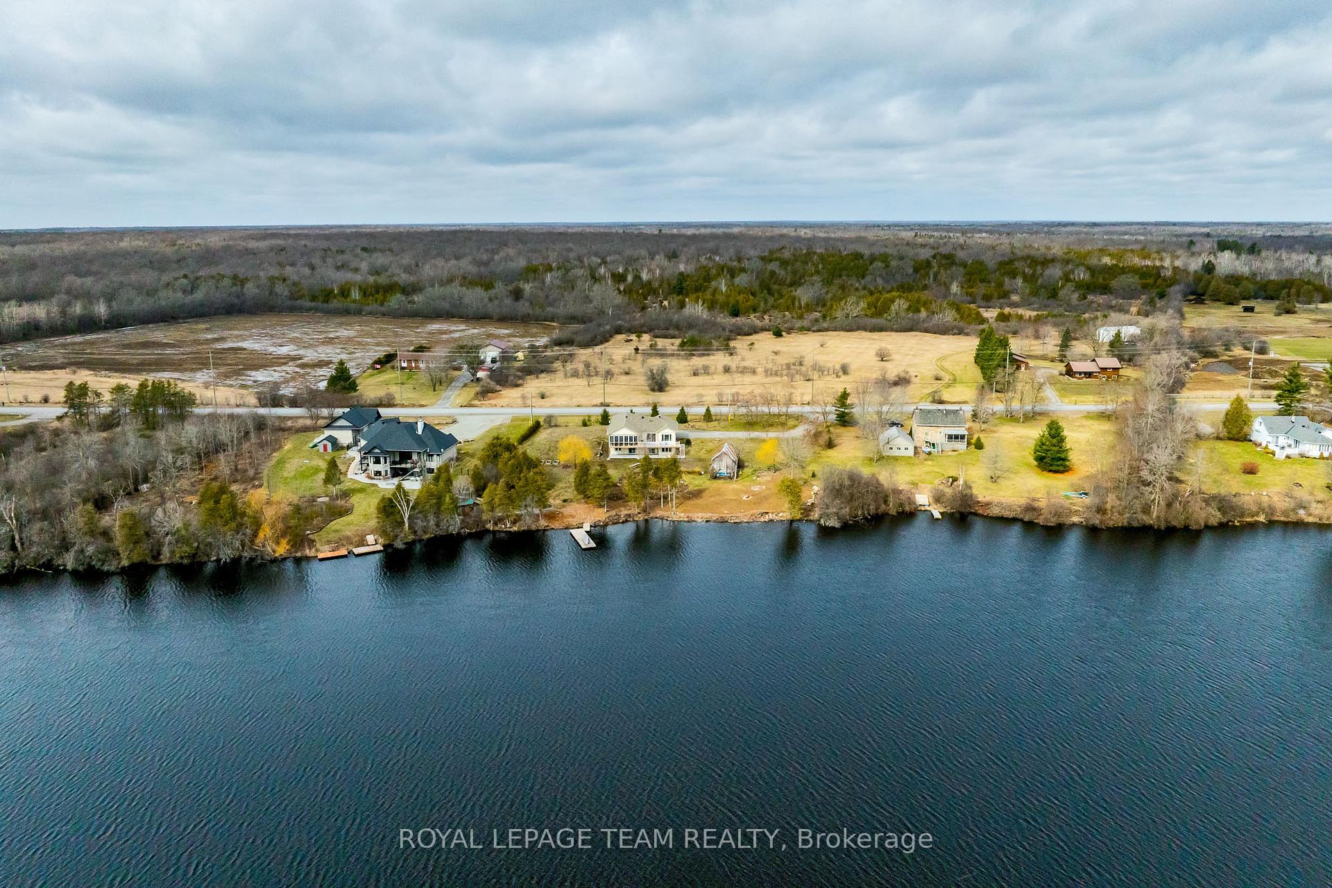 Photo 33 of 853 Heritage Drive, Montague, Montague Twp — HOMEH