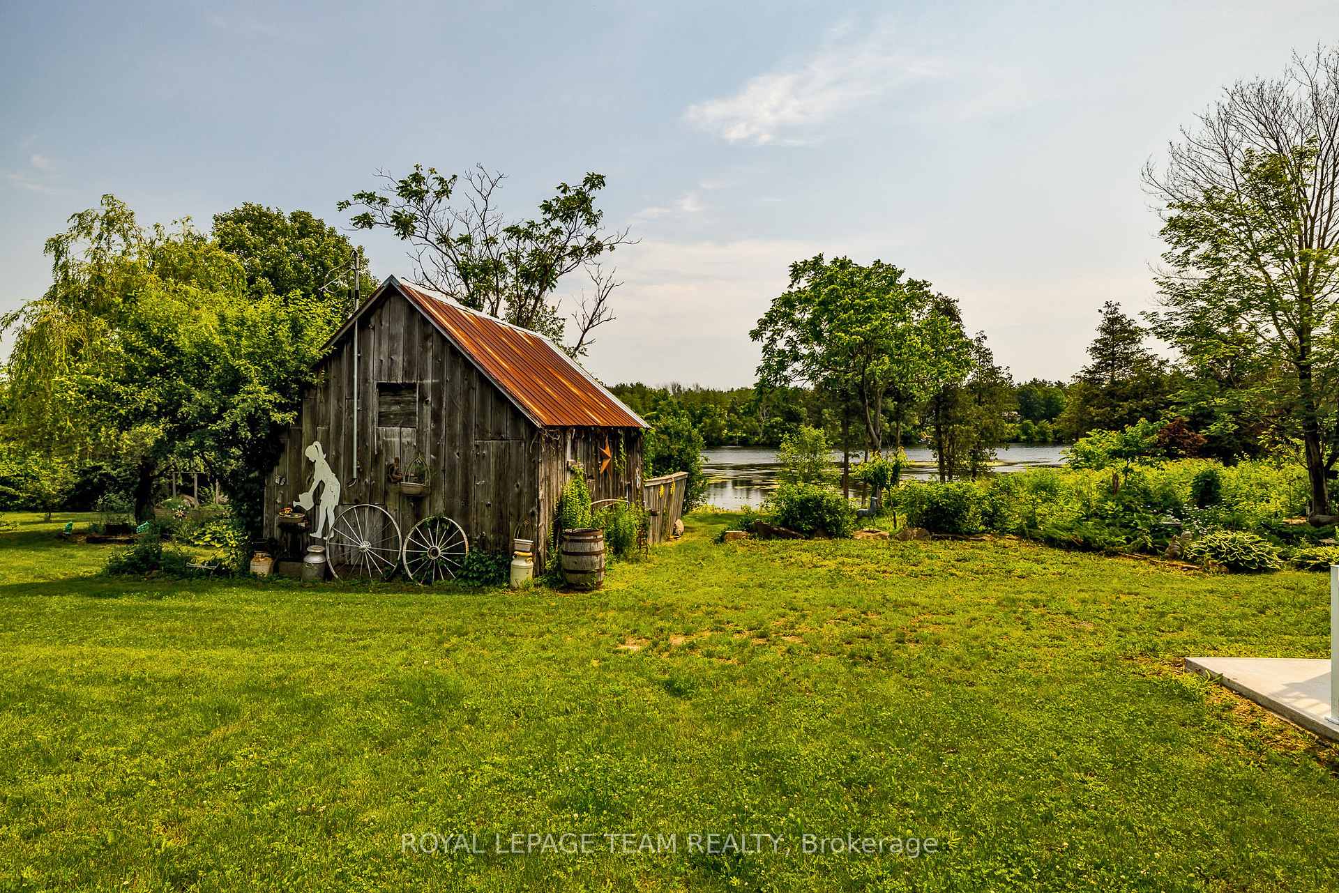 Photo 38 of 853 Heritage Drive, Montague, Montague Twp — HOMEH