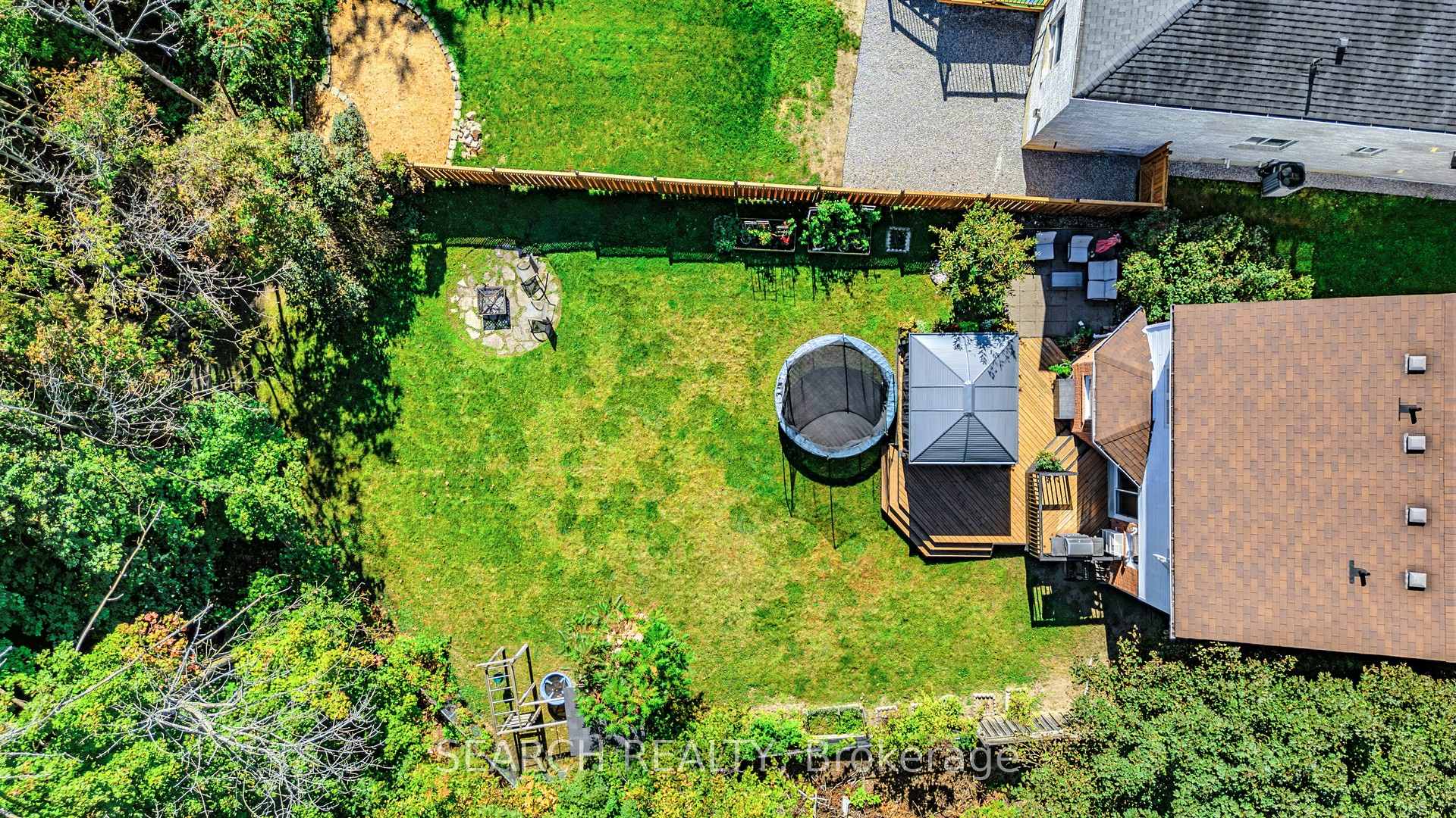Photo 5 of 1075 Corrie Street, Innisfil, Alcona — HOMEH