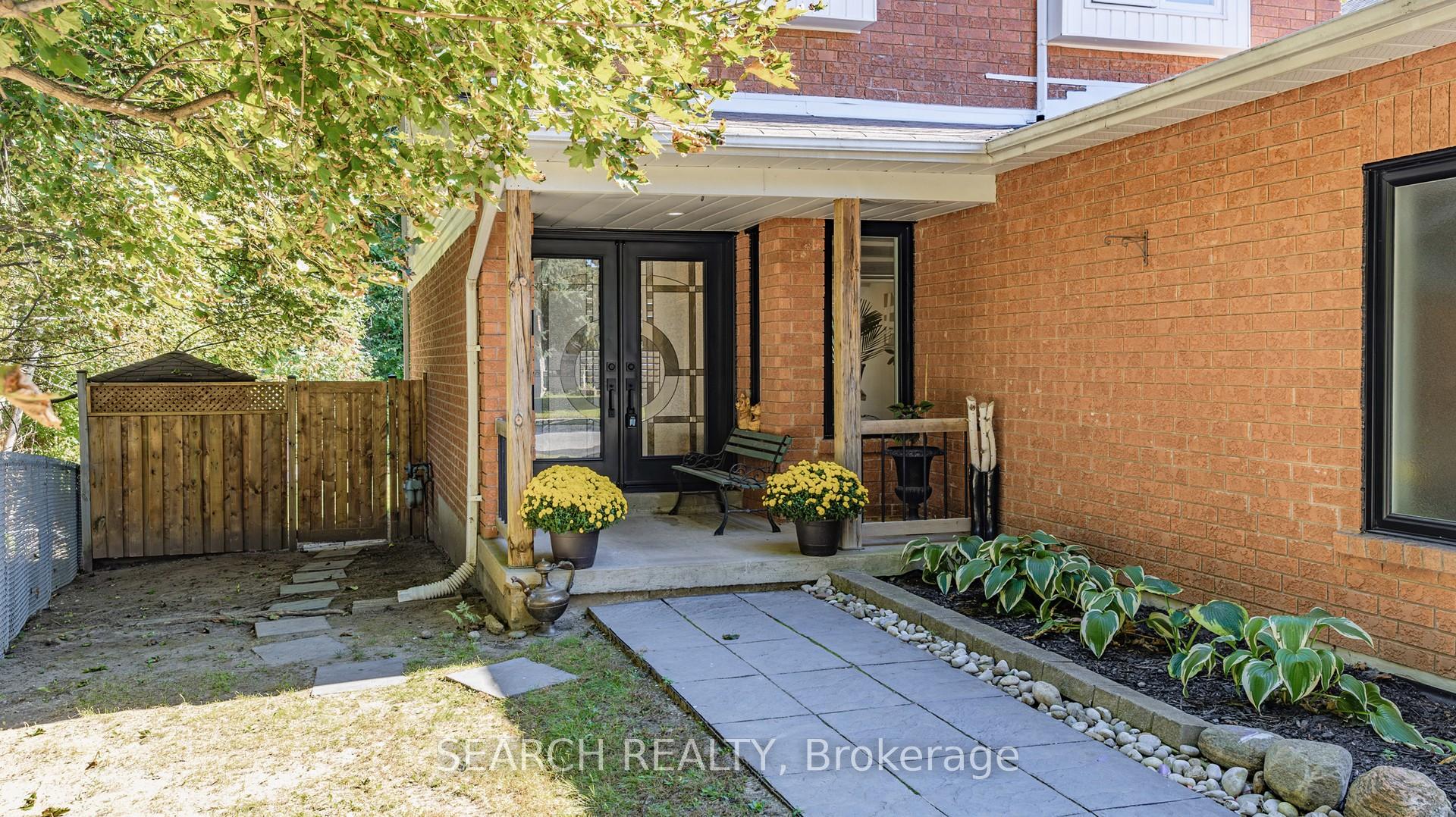 Photo 8 of 1075 Corrie Street, Innisfil, Alcona — HOMEH