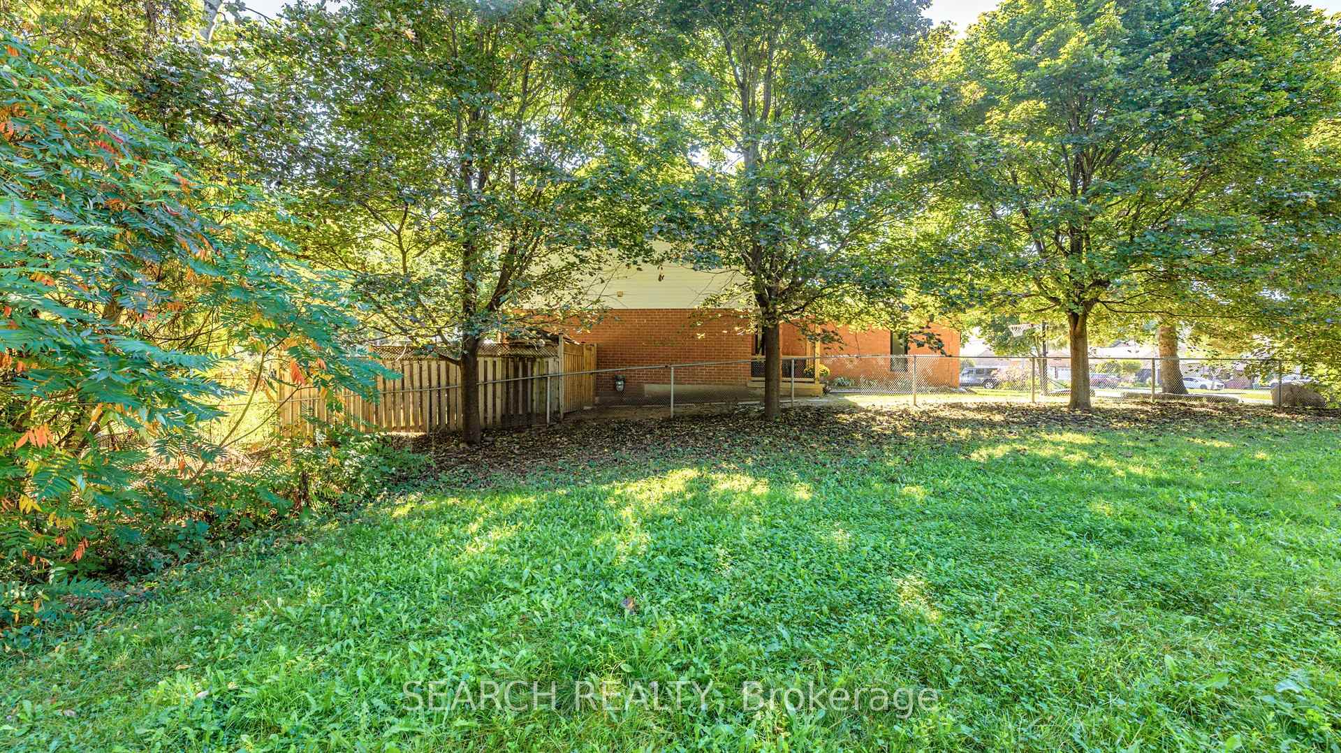 Photo 31 of 1075 Corrie Street, Innisfil, Alcona — HOMEH